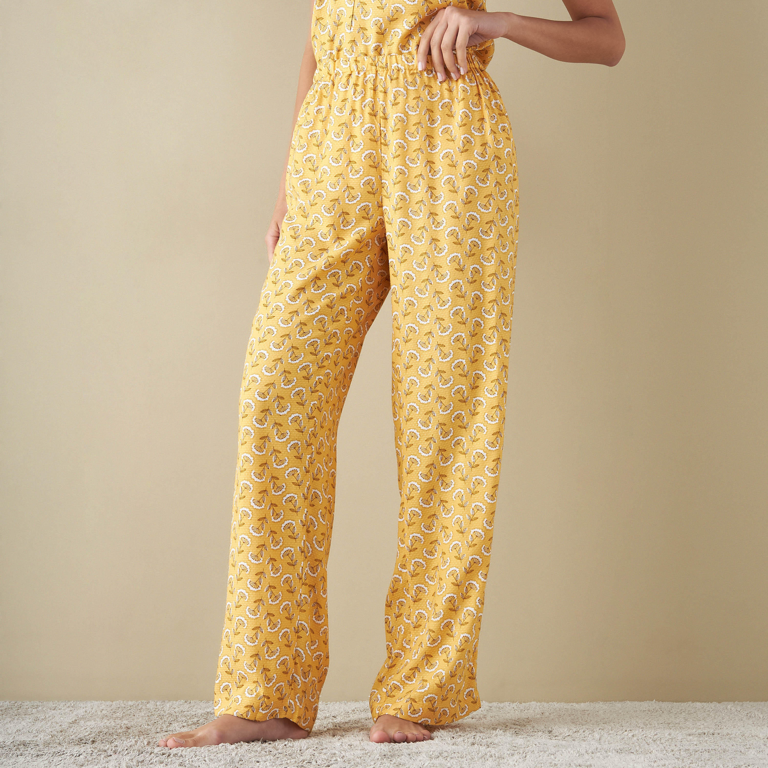 بنطلون بيجاما وروب وبلوزة بطبعات زهرية-women-clothing-nightwear-pyjamas-longsets-image-4