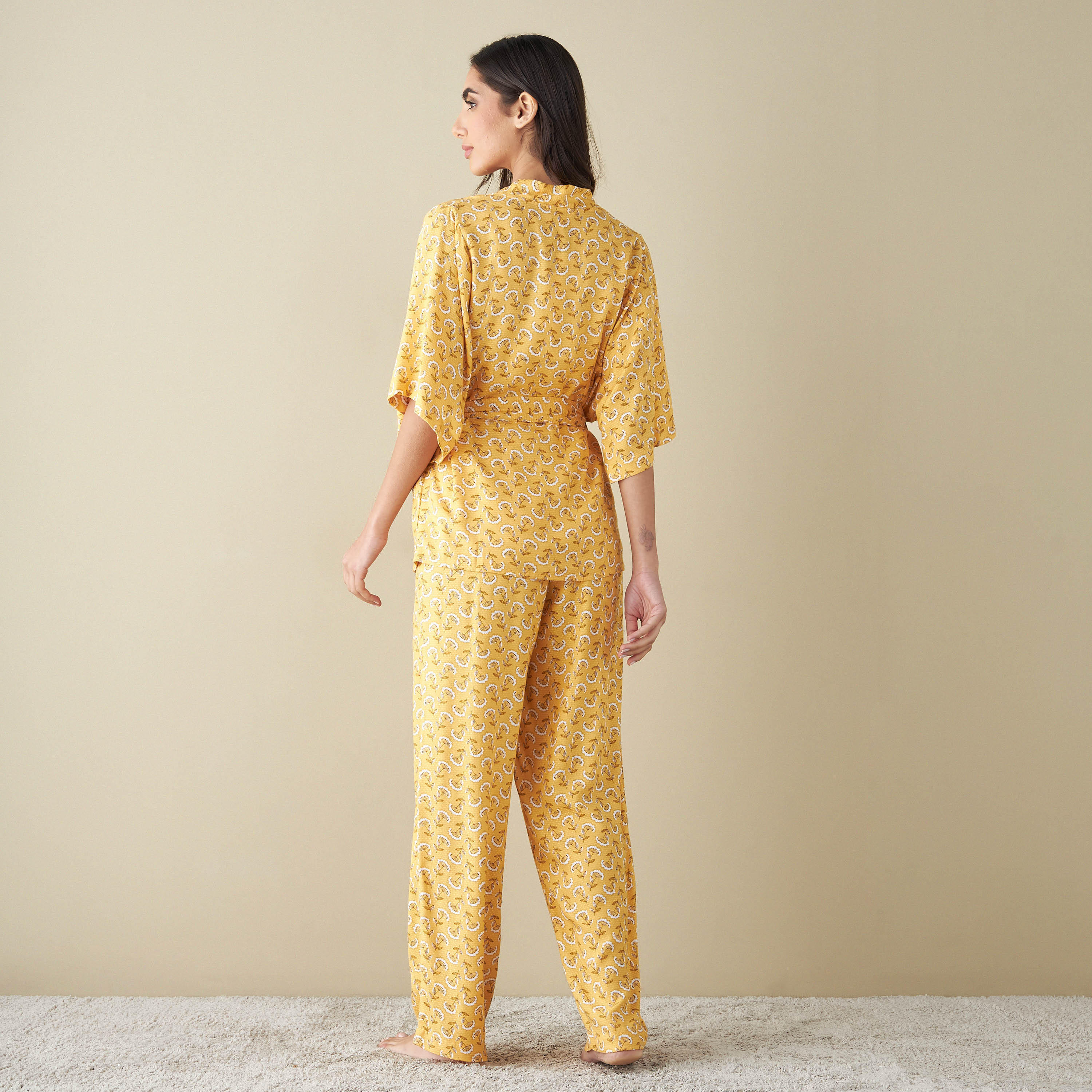 بنطلون بيجاما وروب وبلوزة بطبعات زهرية-women-clothing-nightwear-pyjamas-longsets-image-5