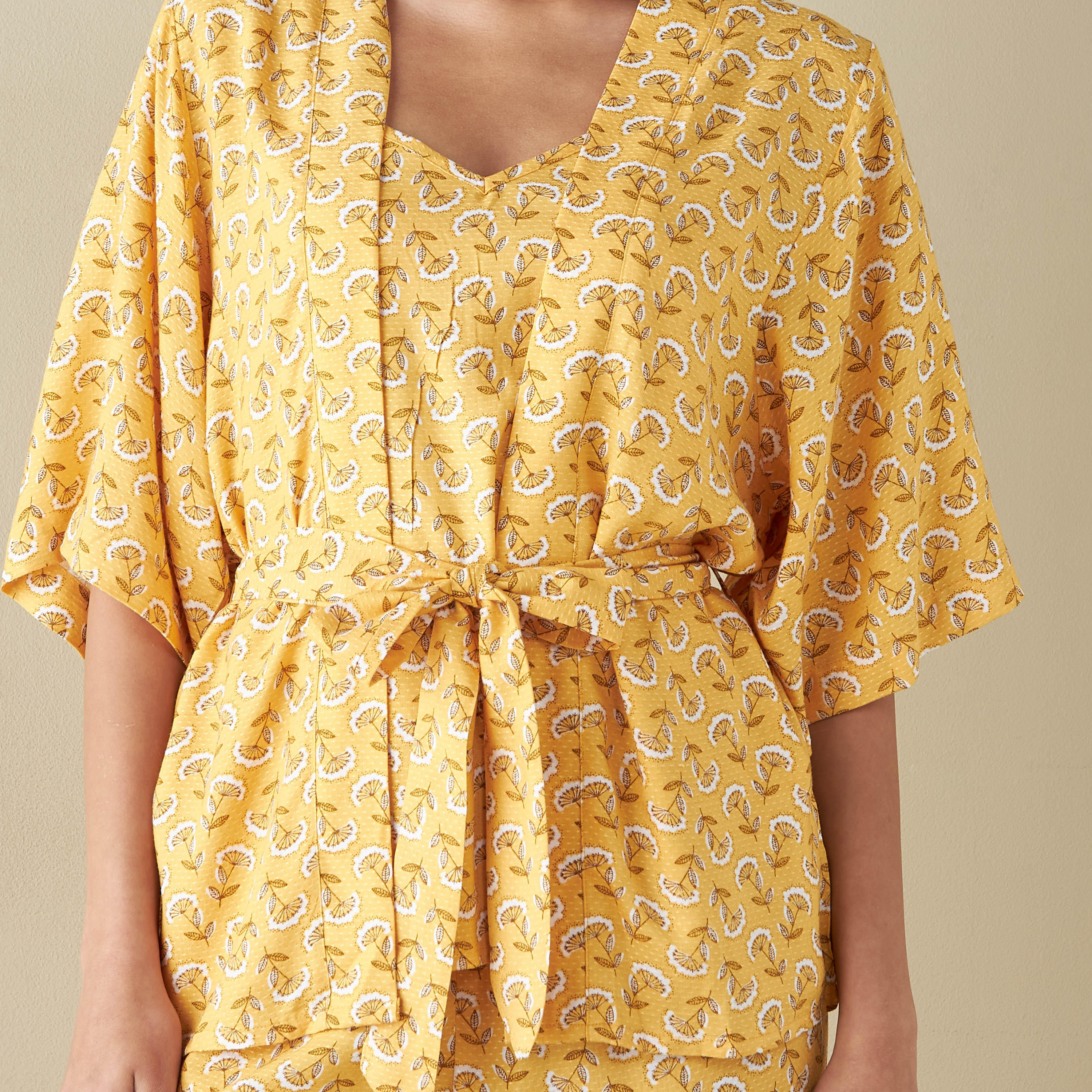 بنطلون بيجاما وروب وبلوزة بطبعات زهرية-women-clothing-nightwear-pyjamas-longsets-image-6