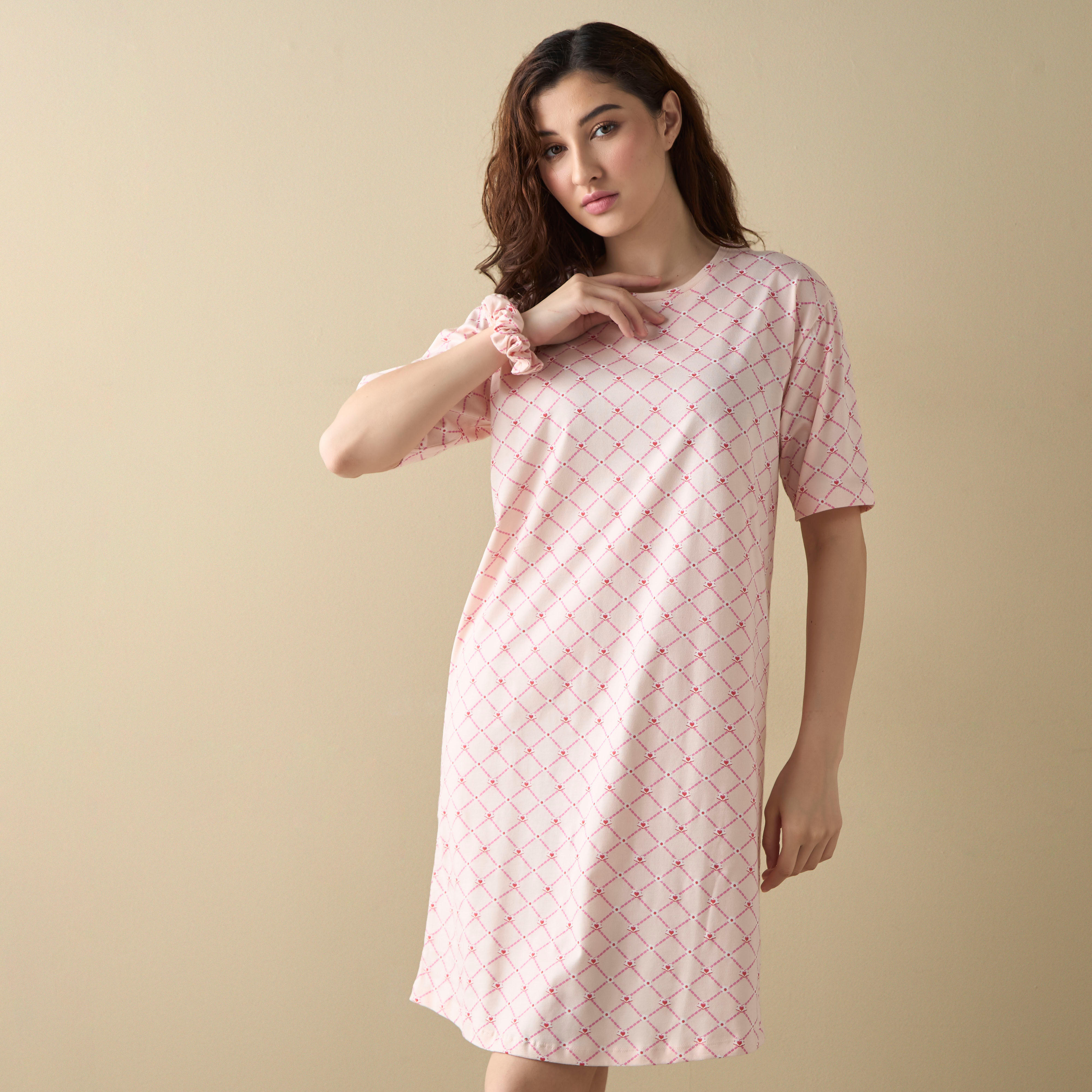 قمصان نوم بأكمام قصيرة وطبعات - طقم قطعتين-women-clothing-nightwear-nighties-image-2