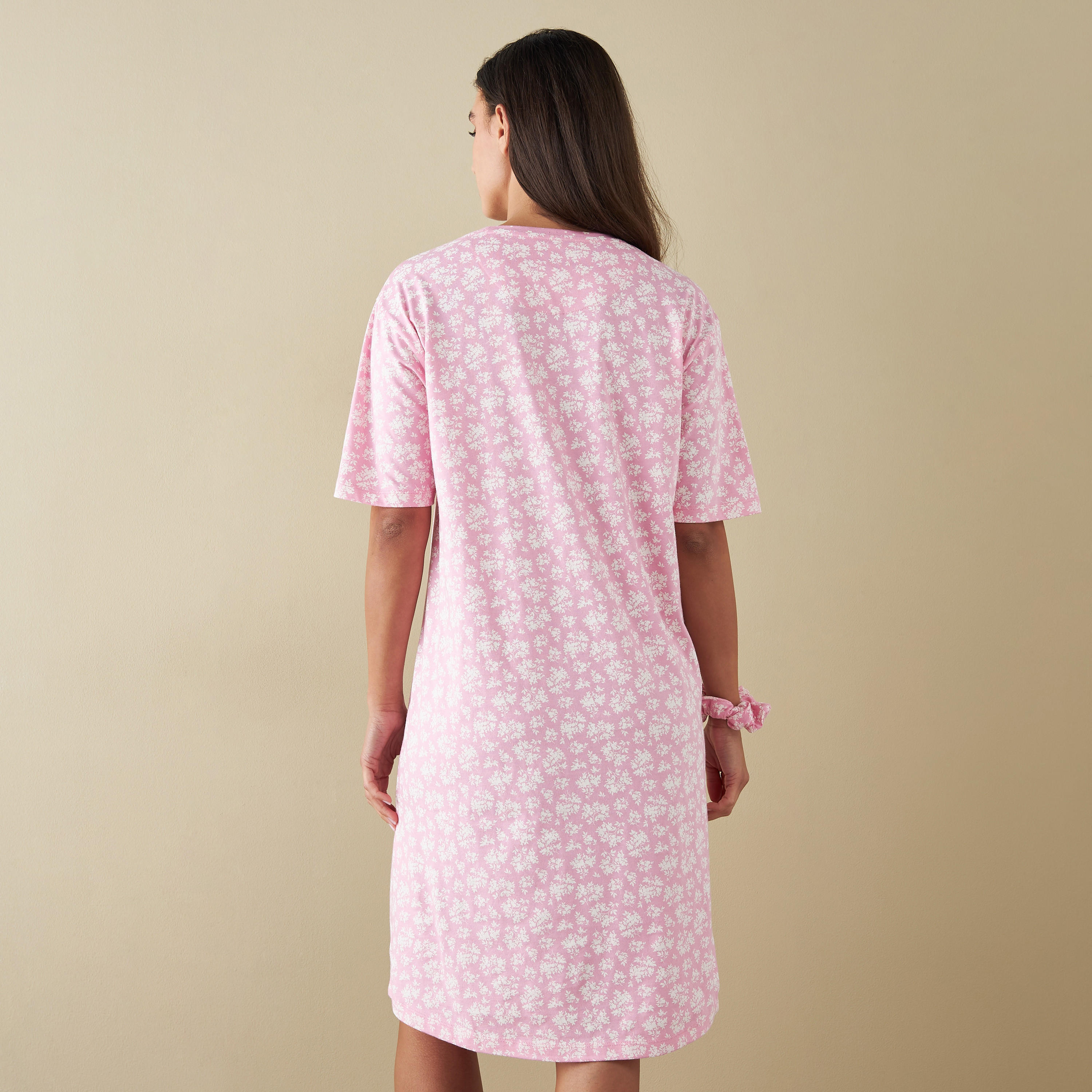قمصان نوم بأكمام قصيرة وطبعات - طقم قطعتين-women-clothing-nightwear-nighties-image-6
