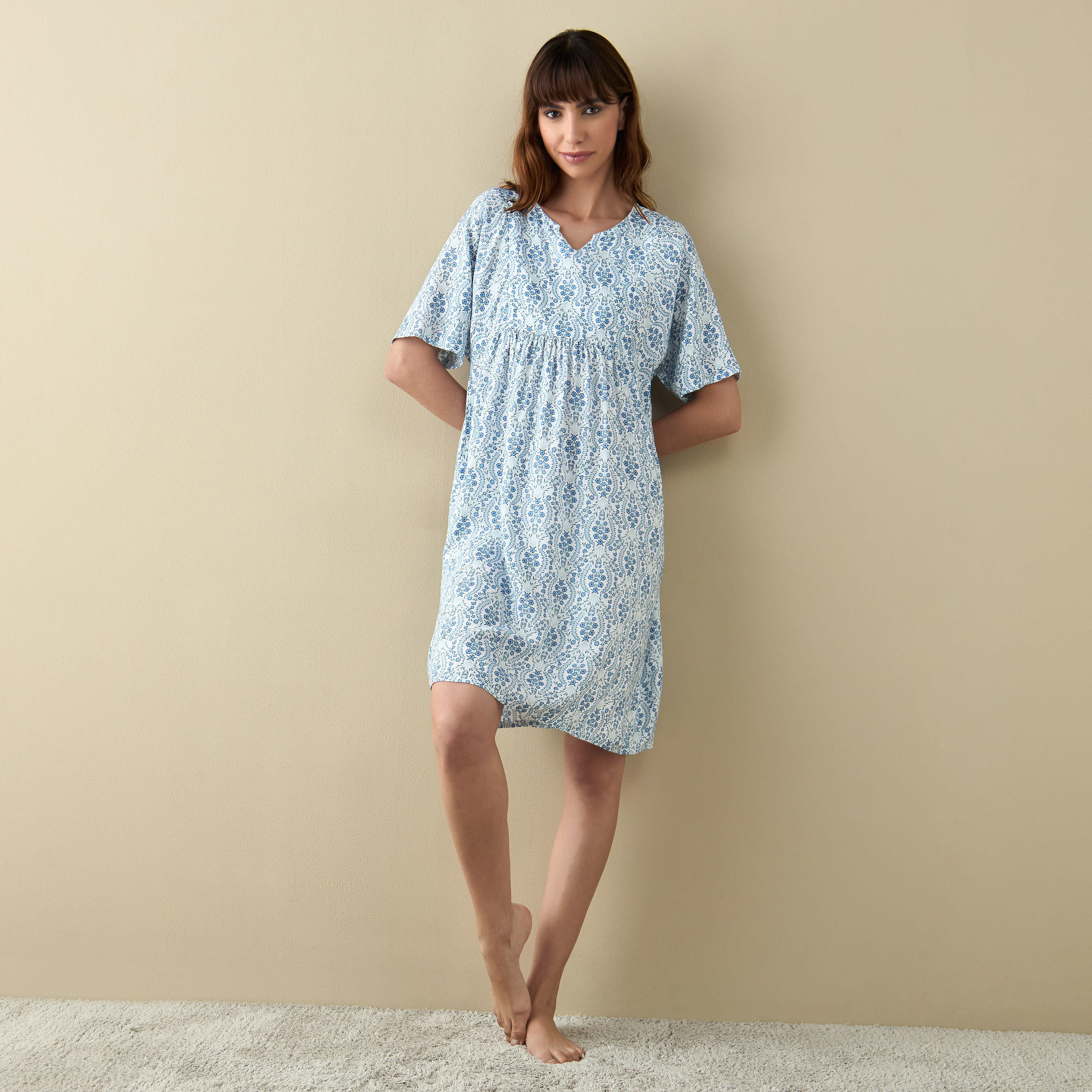 قميص نوم بياقة V وطبعات أزهار-women-clothing-nightwear-nighties-image-2