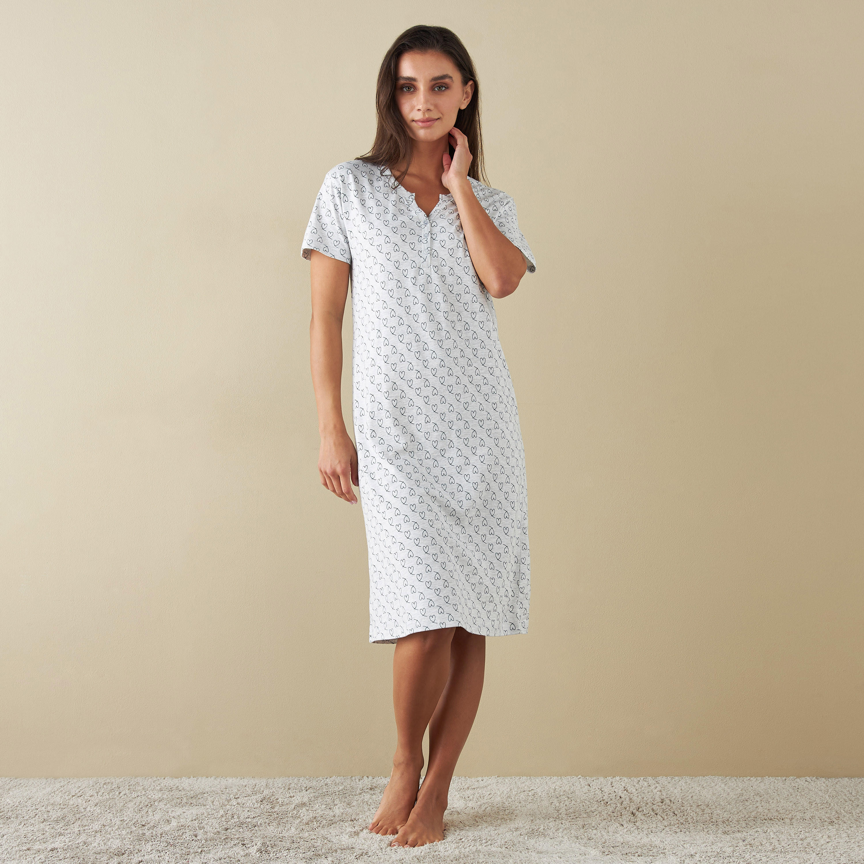 قميص نوم بأكمام قصيرة وطبعات-women-clothing-nightwear-nighties-image-2
