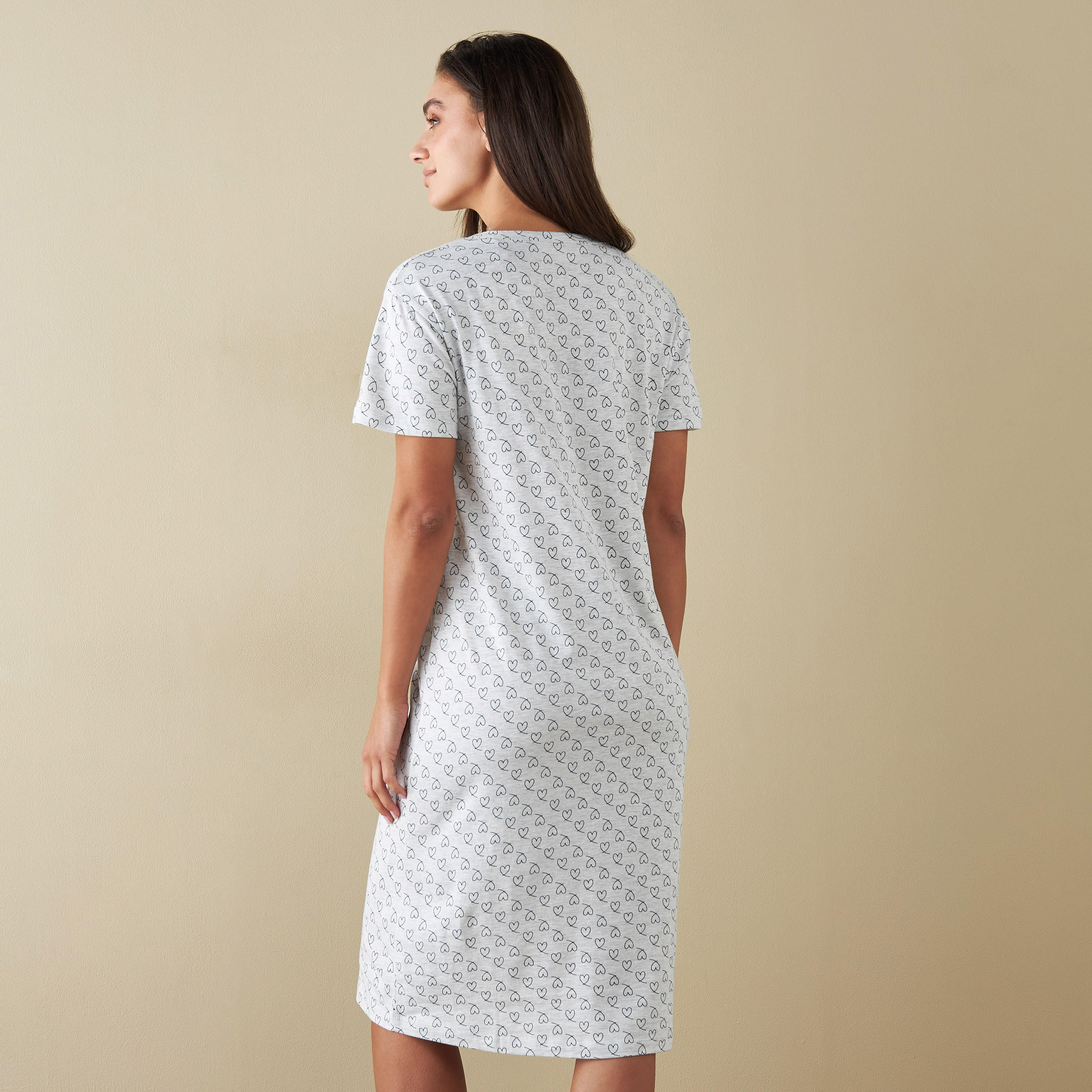قميص نوم بأكمام قصيرة وطبعات-women-clothing-nightwear-nighties-image-3