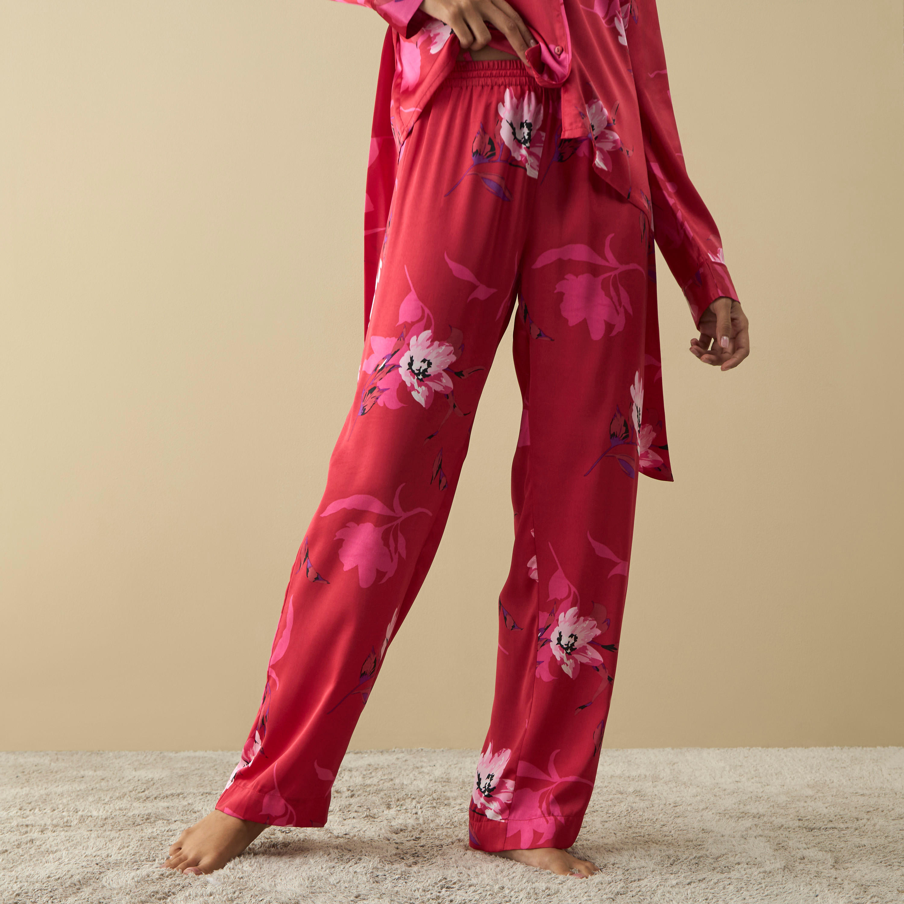 طقم بنطلون بيجاما وقميص بطبعات أزهار وأربطة-women-clothing-nightwear-pyjamas-longsets-image-3