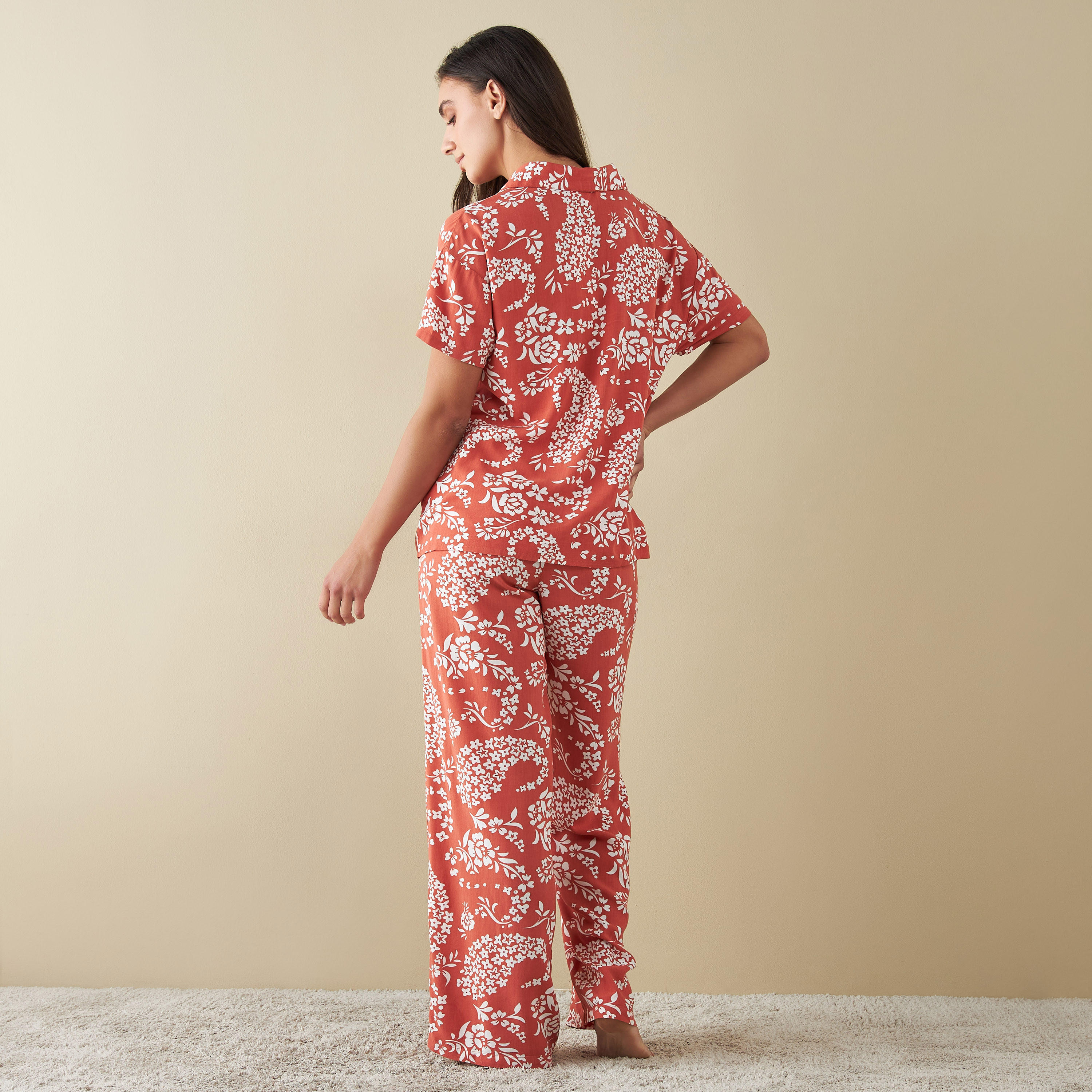 طقم بنطلون بيجاما وقميص نوم بطبعات بيزلي-women-clothing-nightwear-pyjamas-longsets-image-4