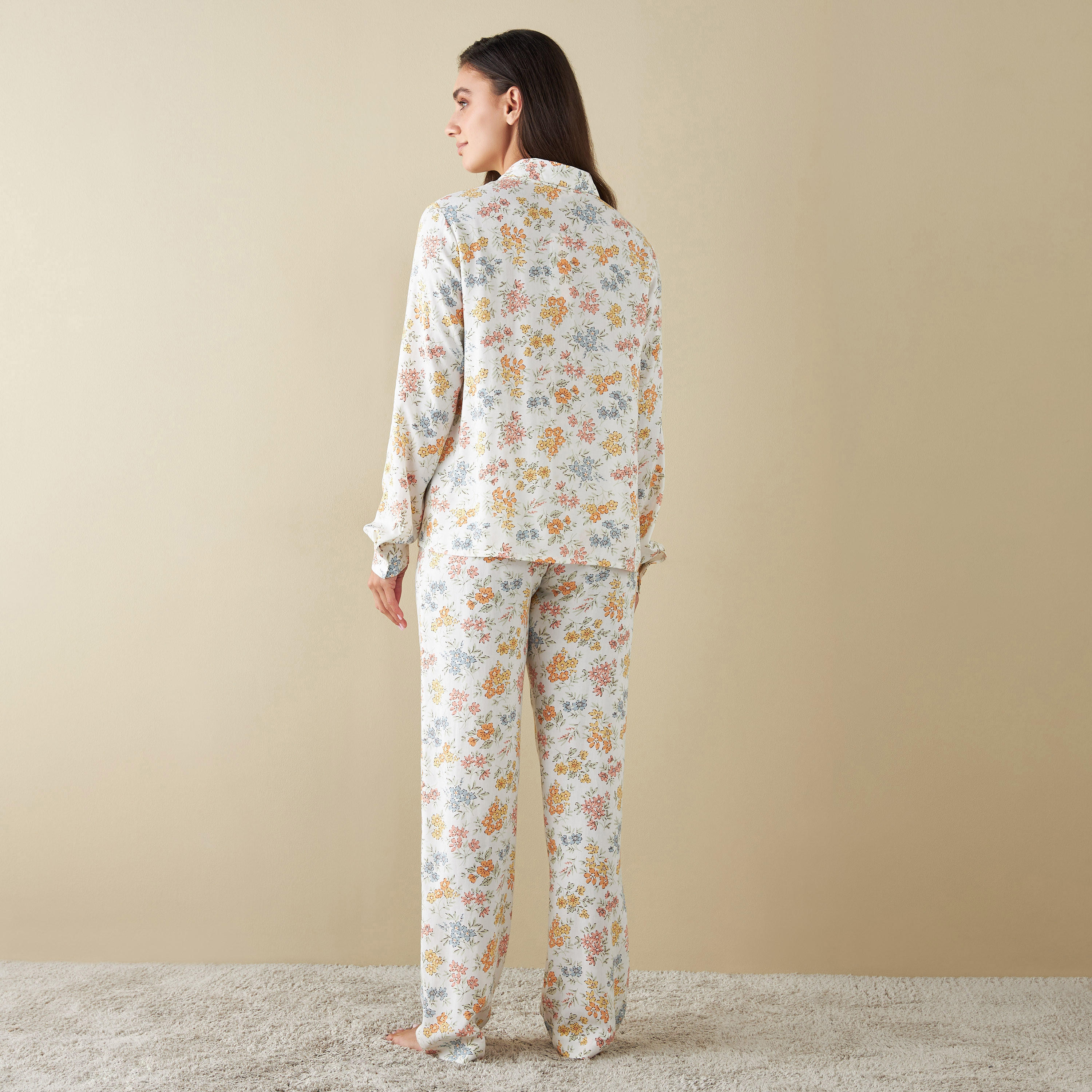 طقم بنطلون بيجاما وقميص بطبعات زهرية-women-clothing-nightwear-pyjamas-longsets-image-4