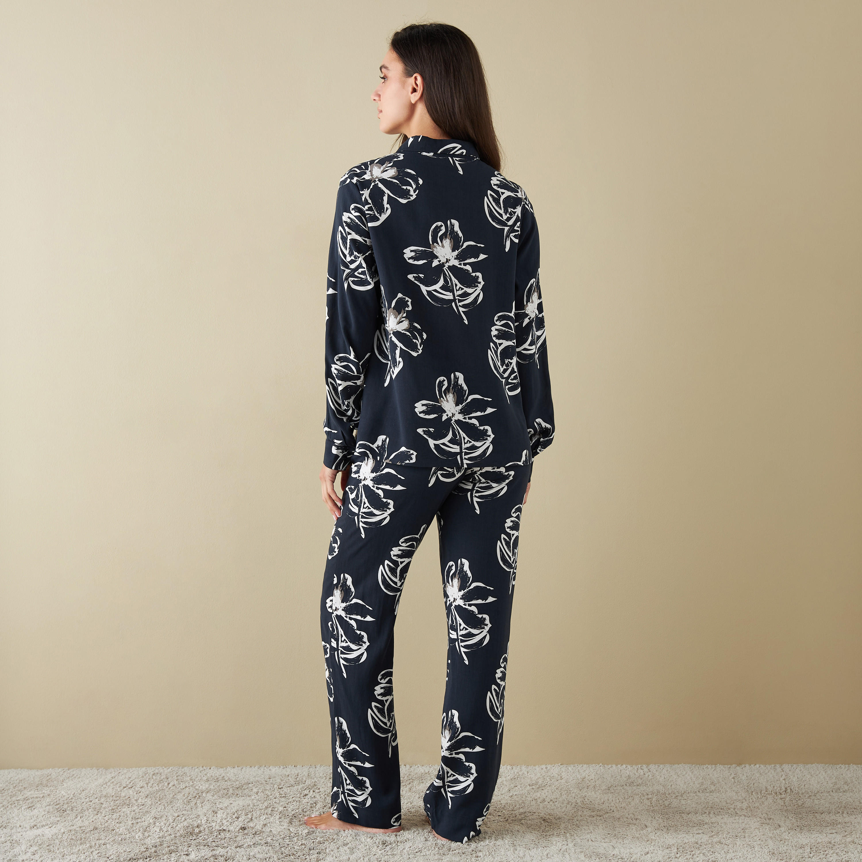 طقم بنطلون بيجاما وقميص بطبعات زهرية-women-clothing-nightwear-pyjamas-longsets-image-4