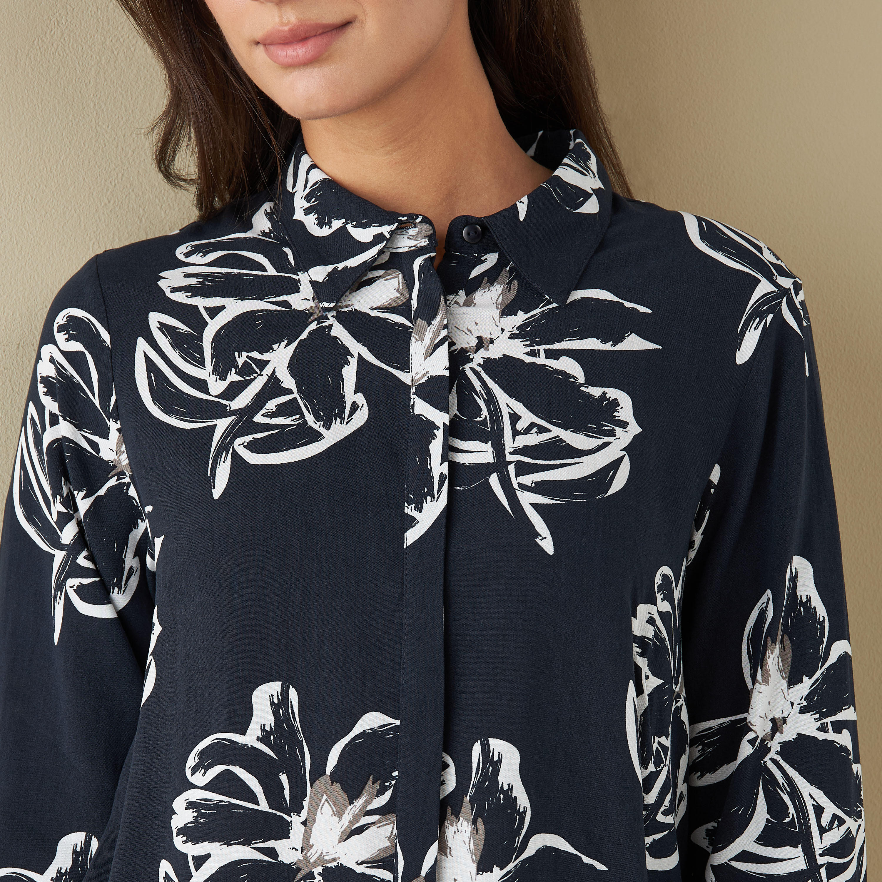 طقم بنطلون بيجاما وقميص بطبعات زهرية-women-clothing-nightwear-pyjamas-longsets-image-5
