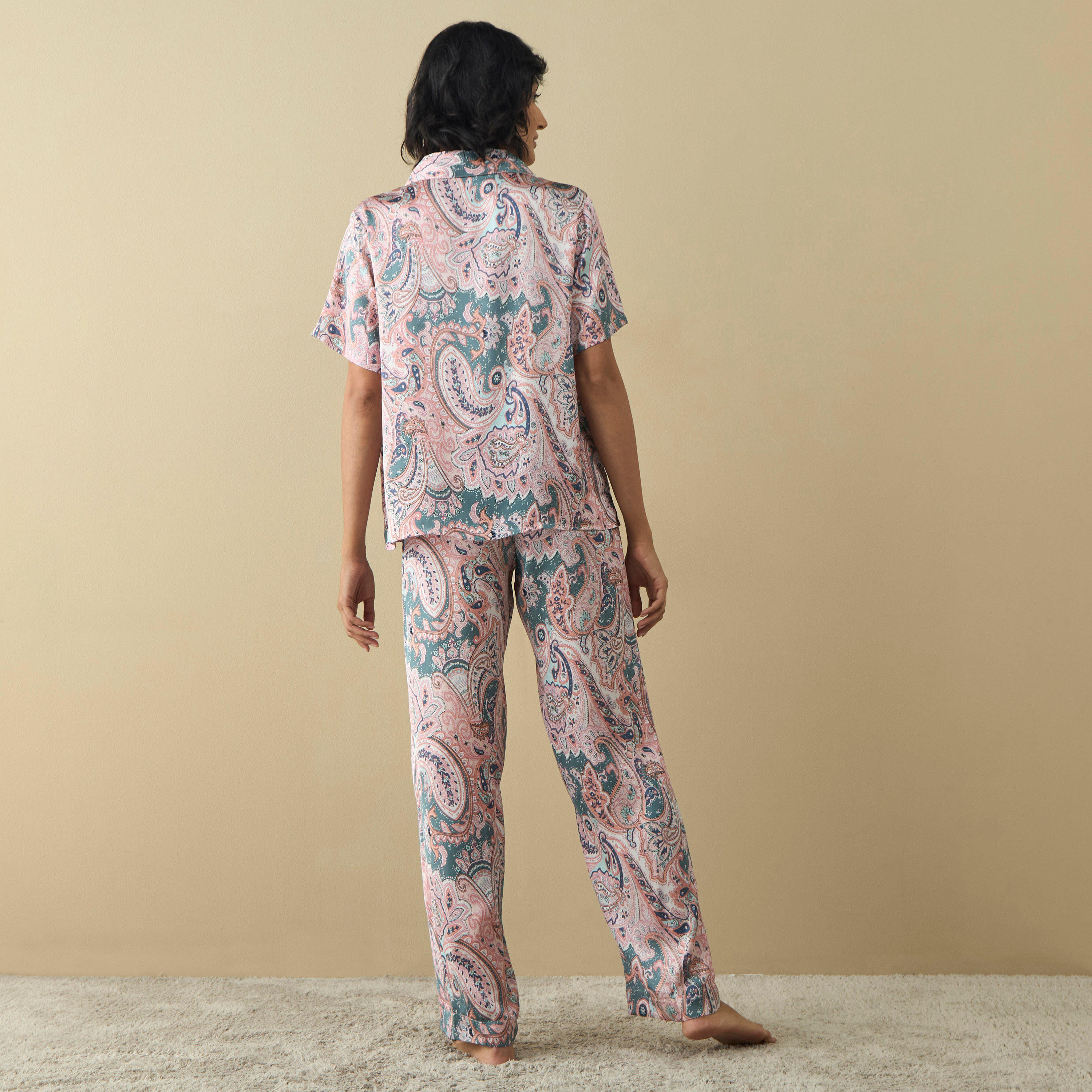 طقم بنطلون بيجاما وقميص بطبعات بيزلي-women-clothing-nightwear-pyjamas-longsets-image-4