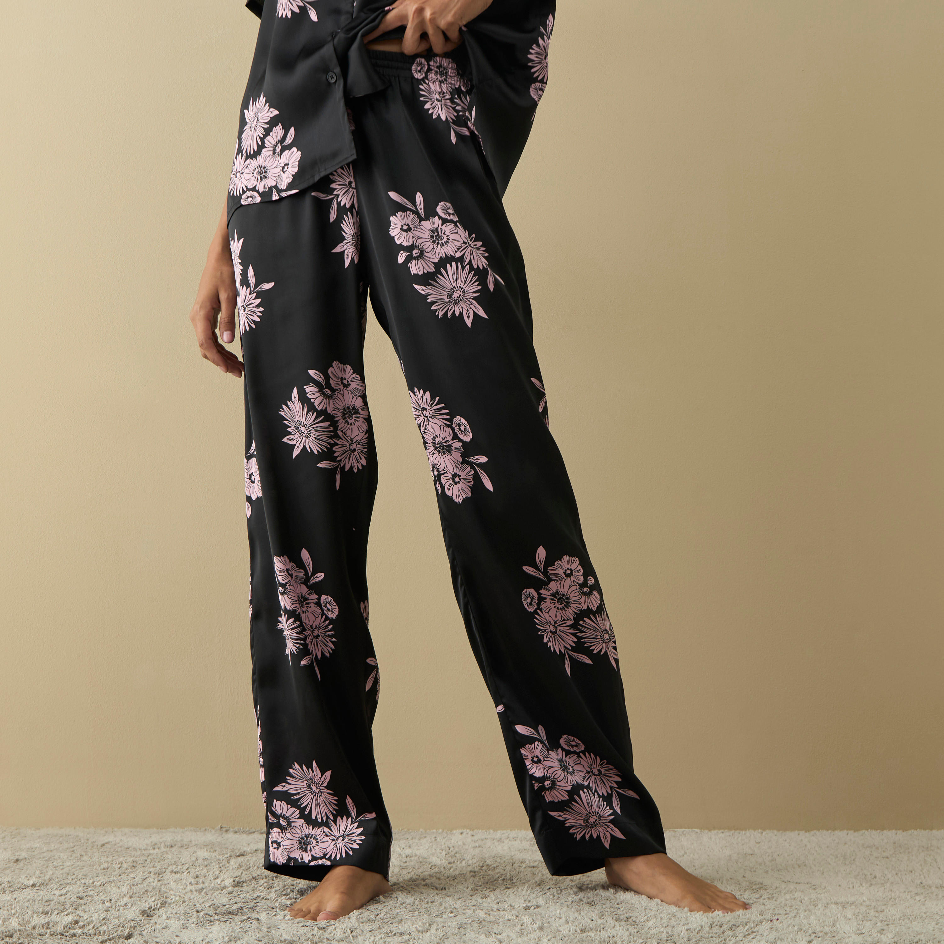 طقم بنطلون بيجاما وقميص بطبعات أزهار-women-clothing-nightwear-pyjamas-longsets-image-3