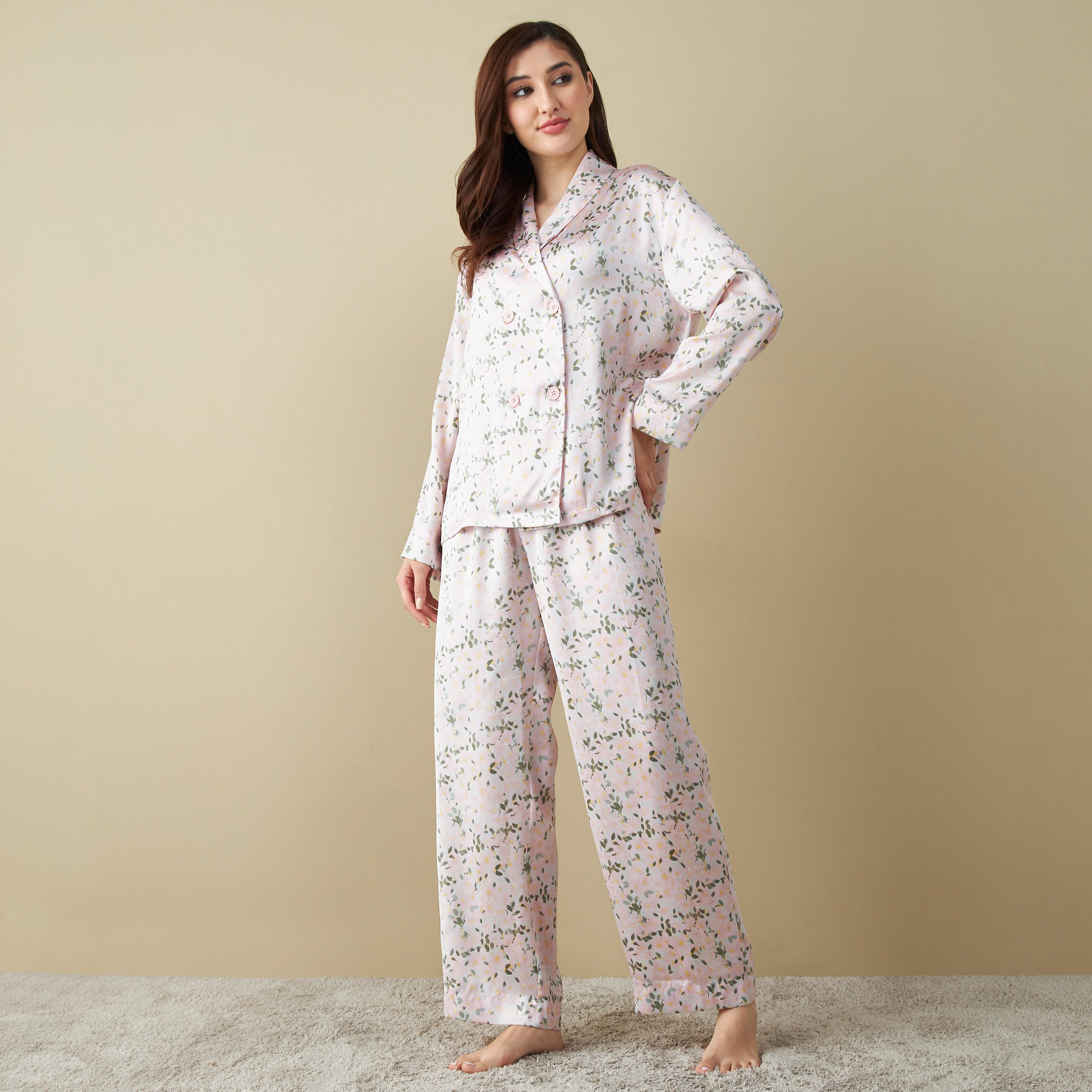 طقم بنطلون بيجاما وقميص بطبعات زهرية-women-clothing-nightwear-pyjamas-longsets-image-1