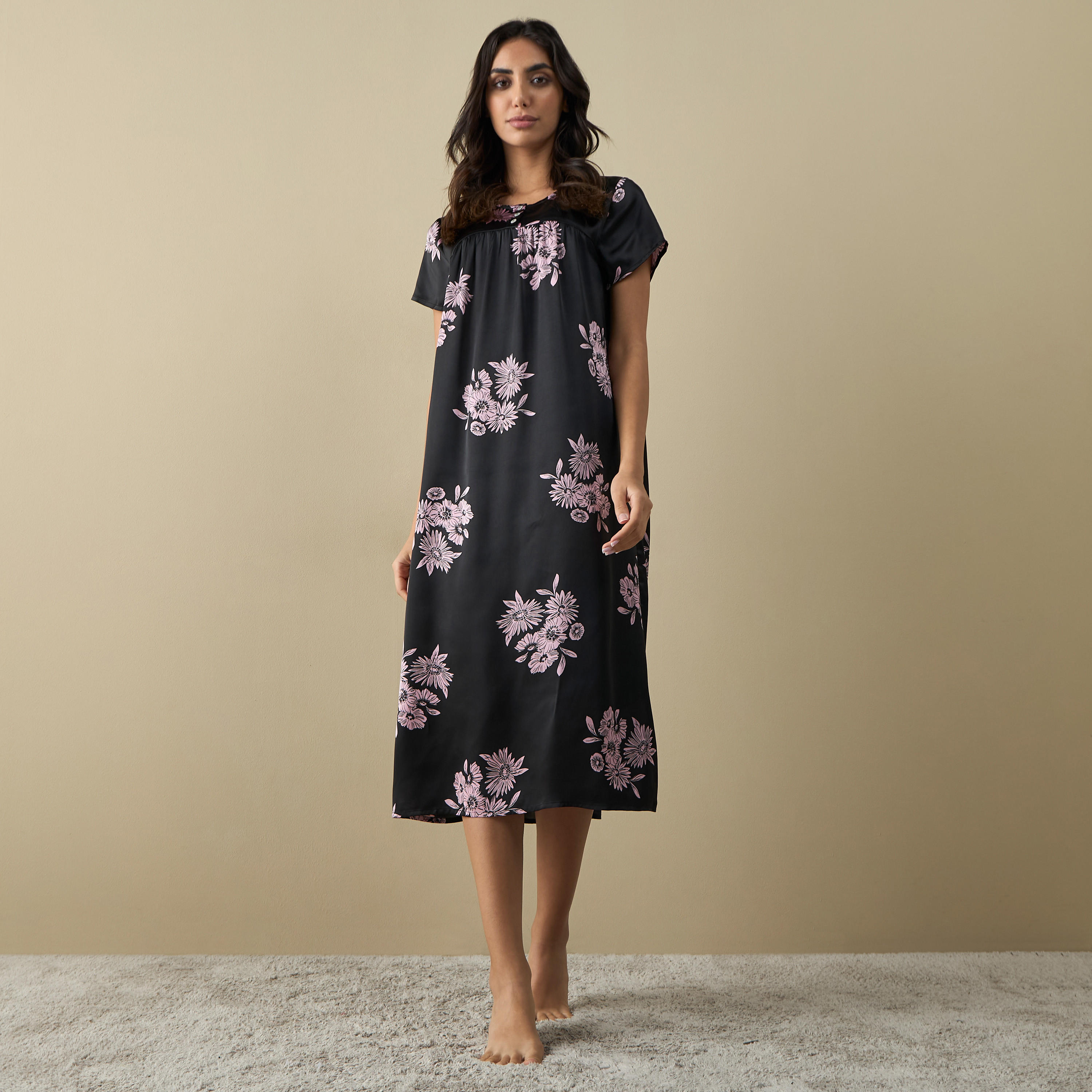 قميص نوم بياقة مستديرة وأكمام قصيرة وطبعات-women-clothing-nightwear-nighties-image-2