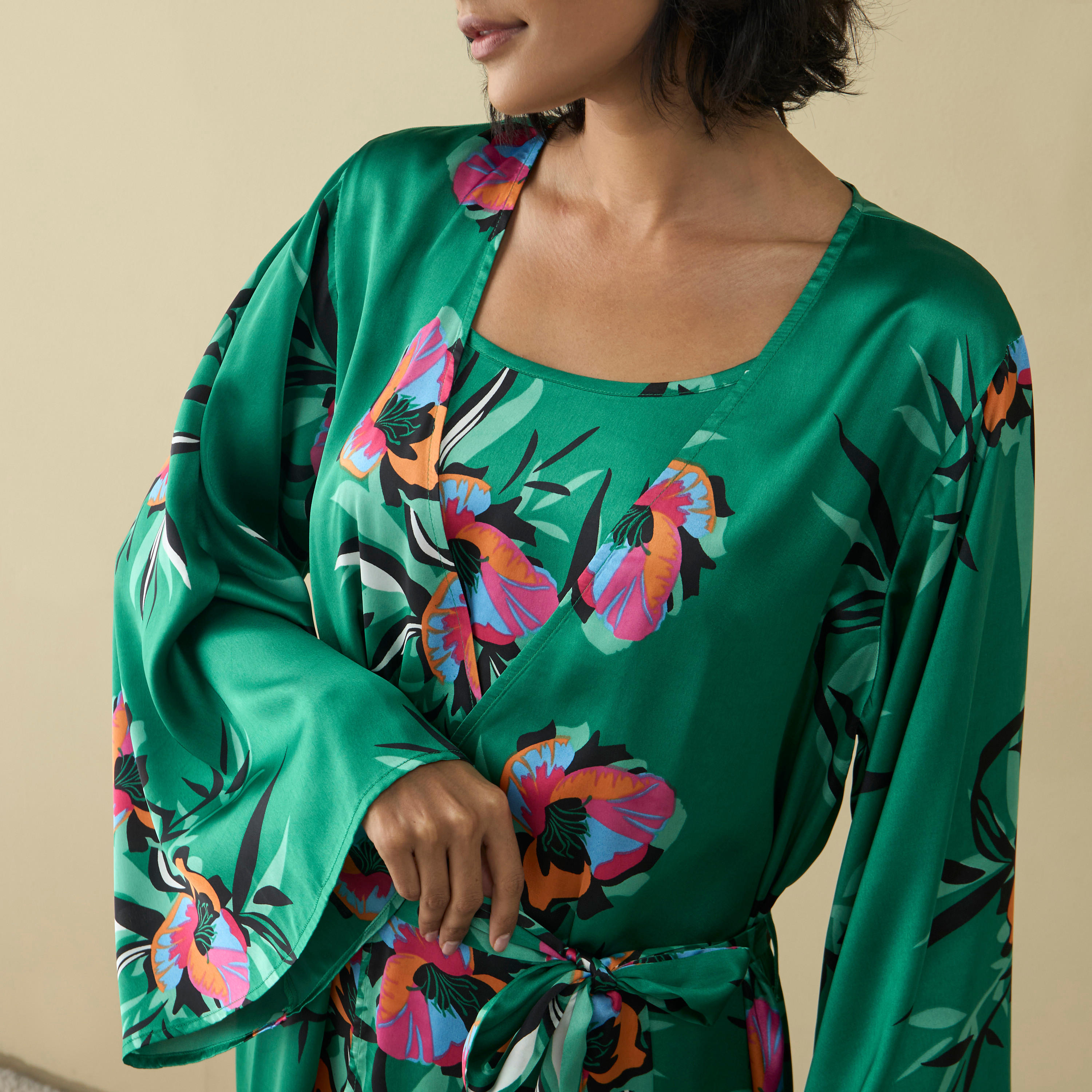 All-Over Floral Print Robe and Slip Dress Set-women-clothing-nightwear-pyjamas-longsets-image-5