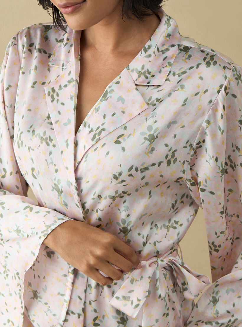 روب بياقة مطوية وحزام ربط وطبعات أزهار-women-clothing-nightwear-robes-image-4