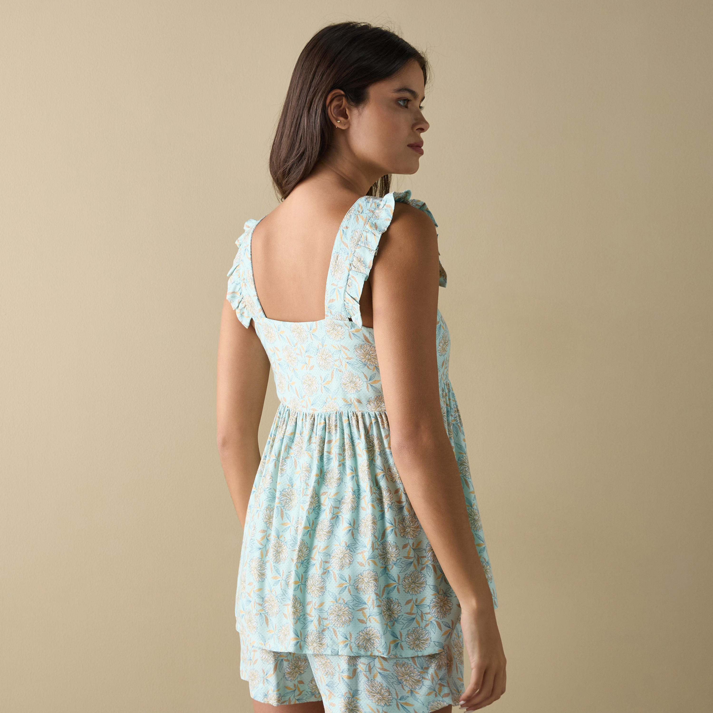 طقم شورت وبلوزة دون أكمام بطبعات زهرية-women-clothing-nightwear-pyjamas-shortsets-image-5