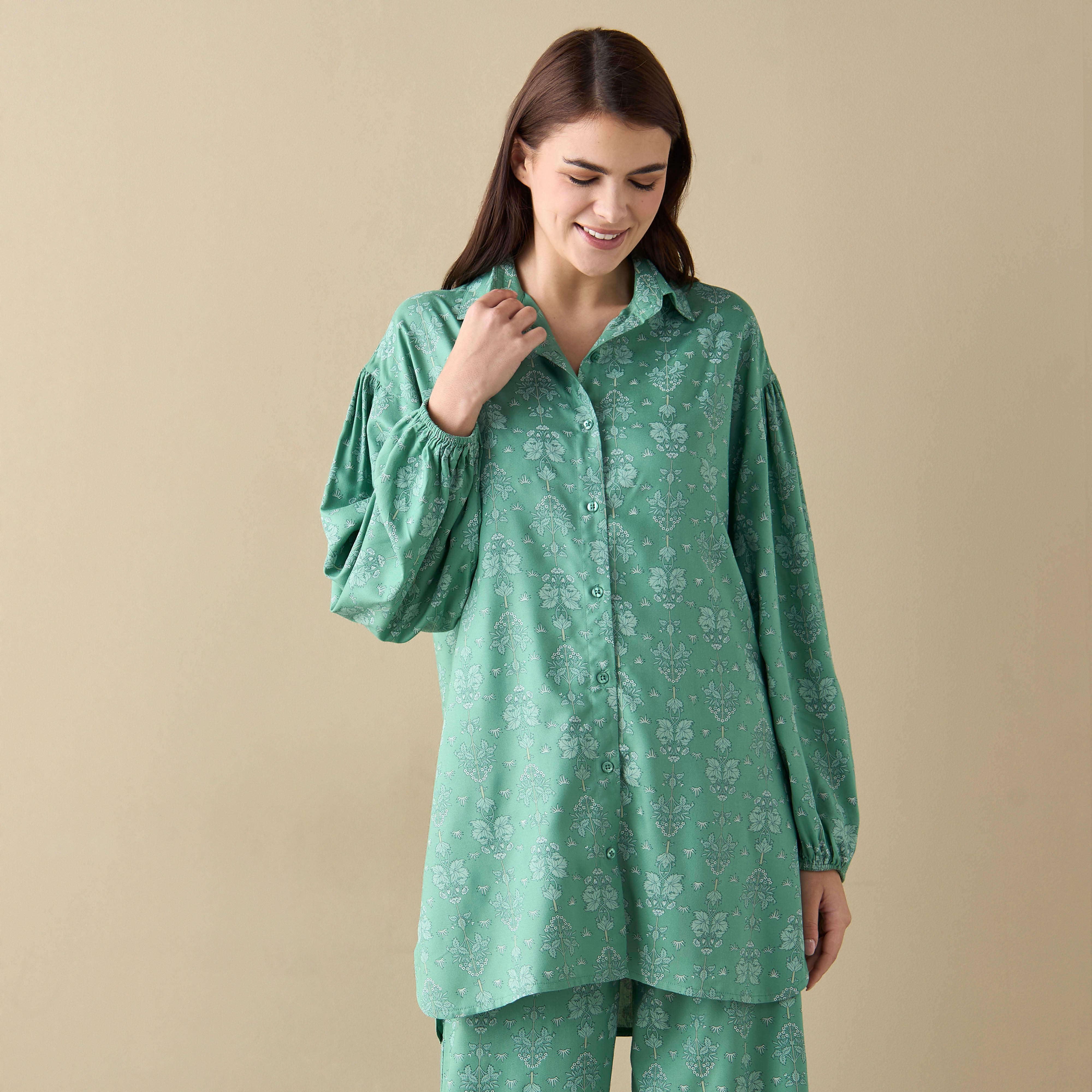 طقم بنطلون بيجاما وقميص بطبعات-women-clothing-nightwear-pyjamas-longsets-image-2