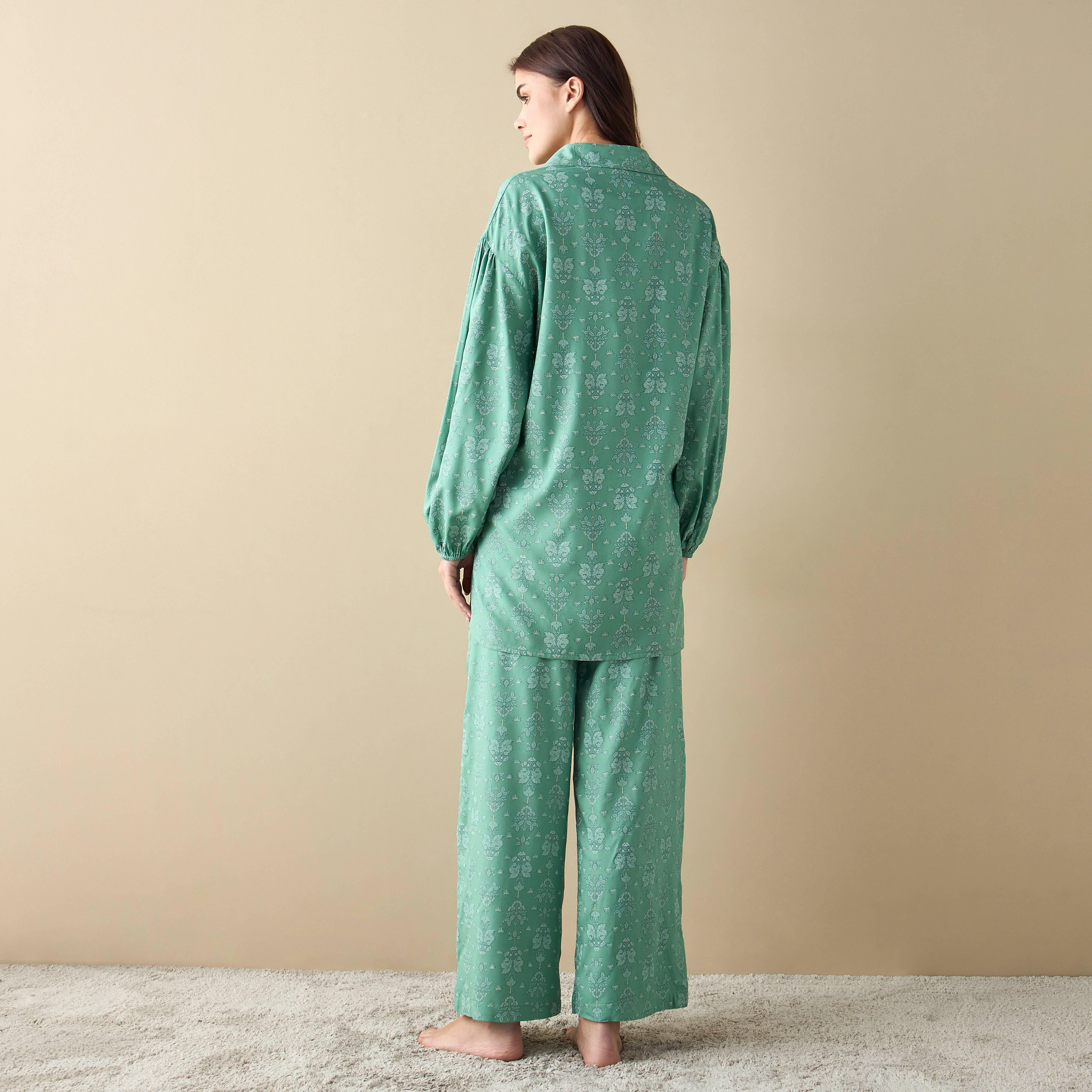 طقم بنطلون بيجاما وقميص بطبعات-women-clothing-nightwear-pyjamas-longsets-image-3