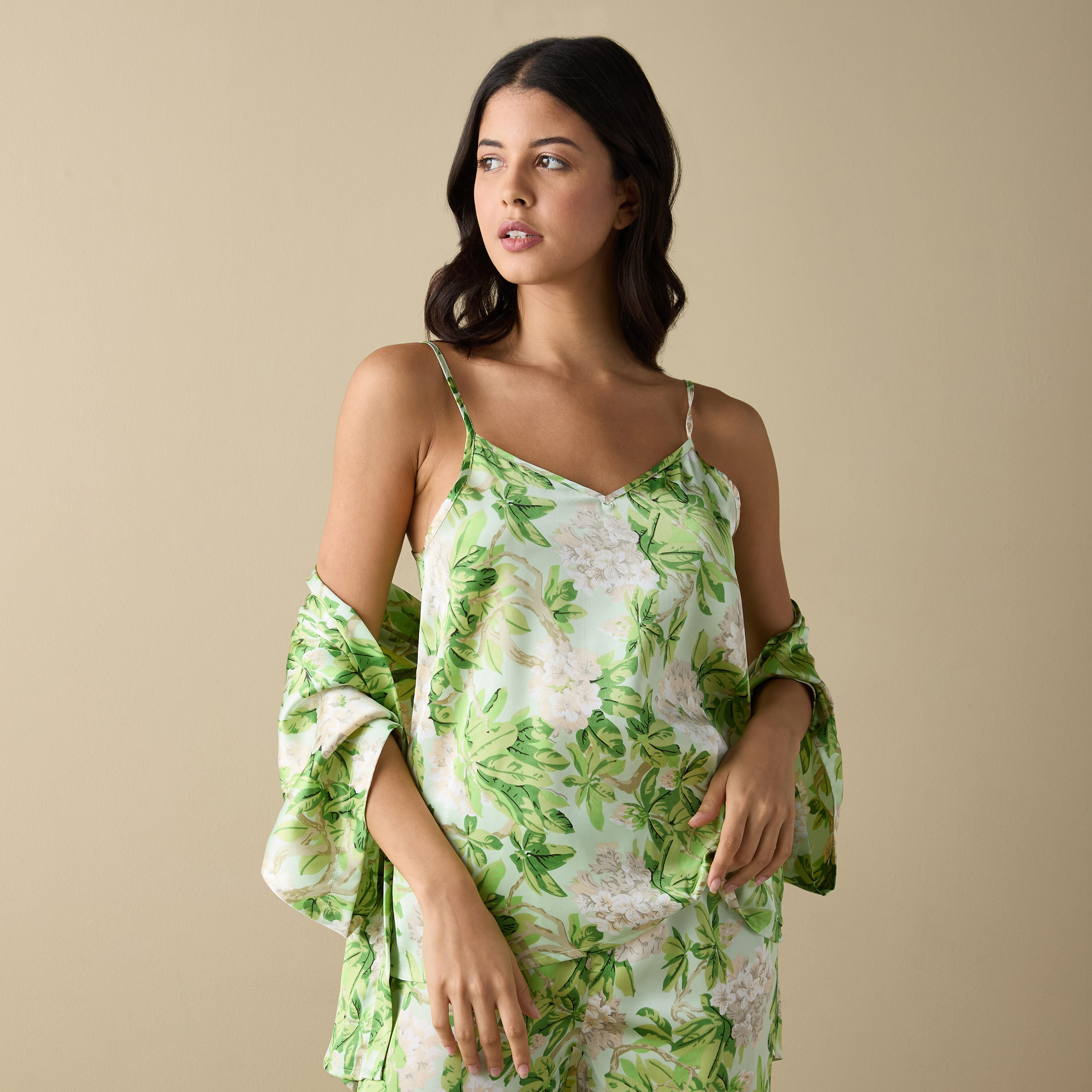 طقم بلوزة بطبعات زهرية مع بنطلون بيجاما وروب-women-clothing-nightwear-pyjamas-longsets-image-4