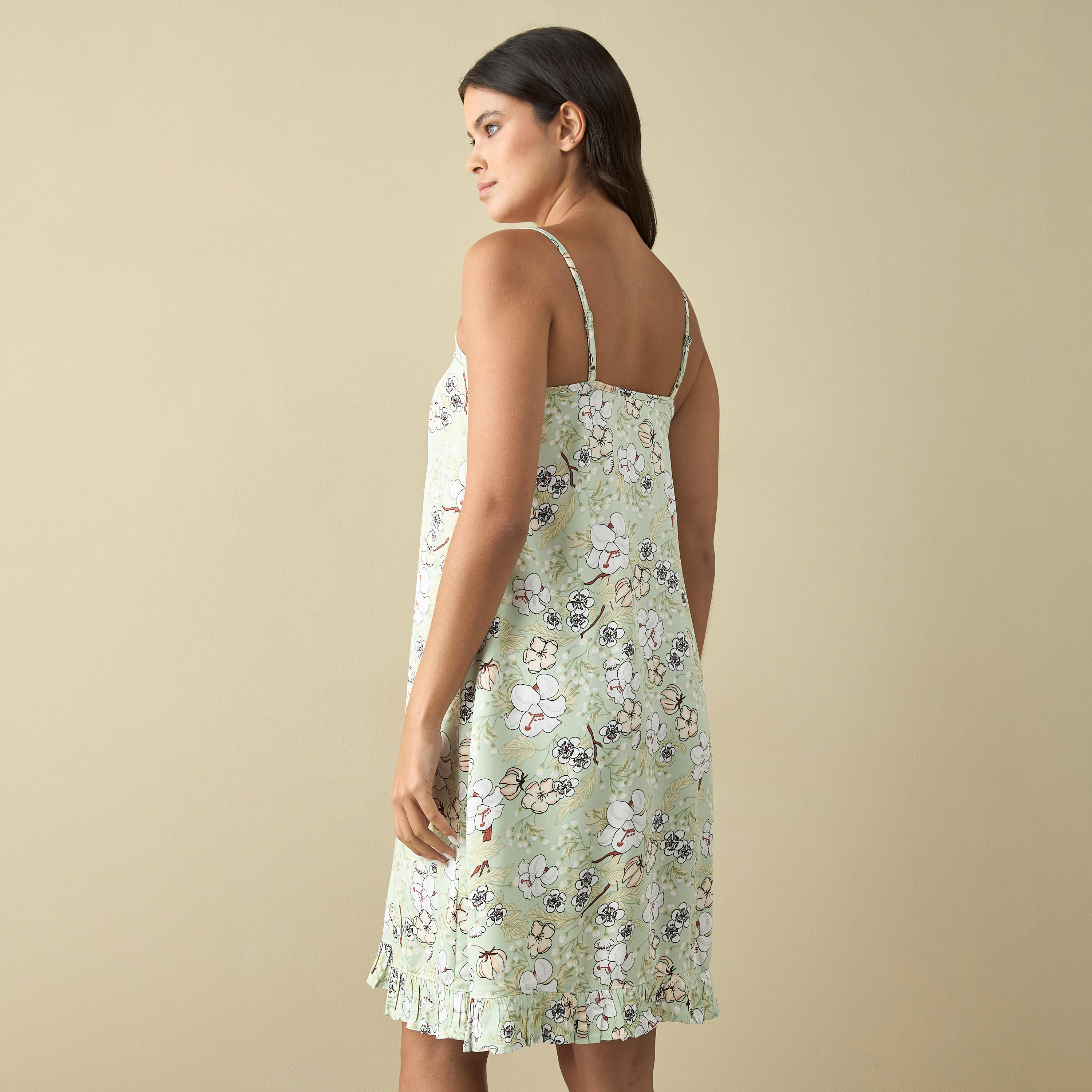 فستان ميدي سهل الارتداء بطبعات زهور بالكامل مع حافة كشكش-women-clothing-nightwear-nighties-image-3