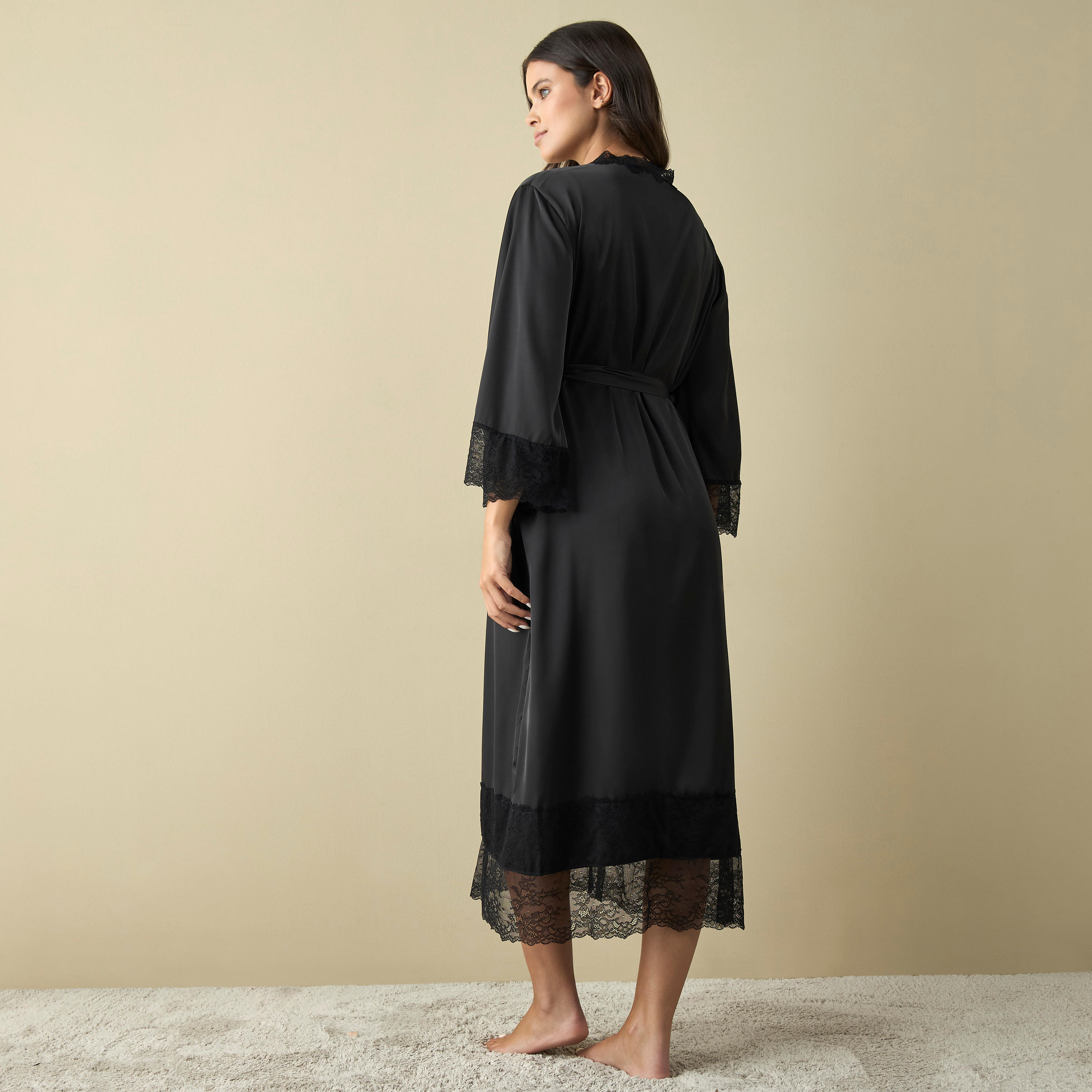 روب بتفاصيل دانتيل وحزام ربط مع فستان سهل الارتداء-women-clothing-nightwear-nighties-image-3