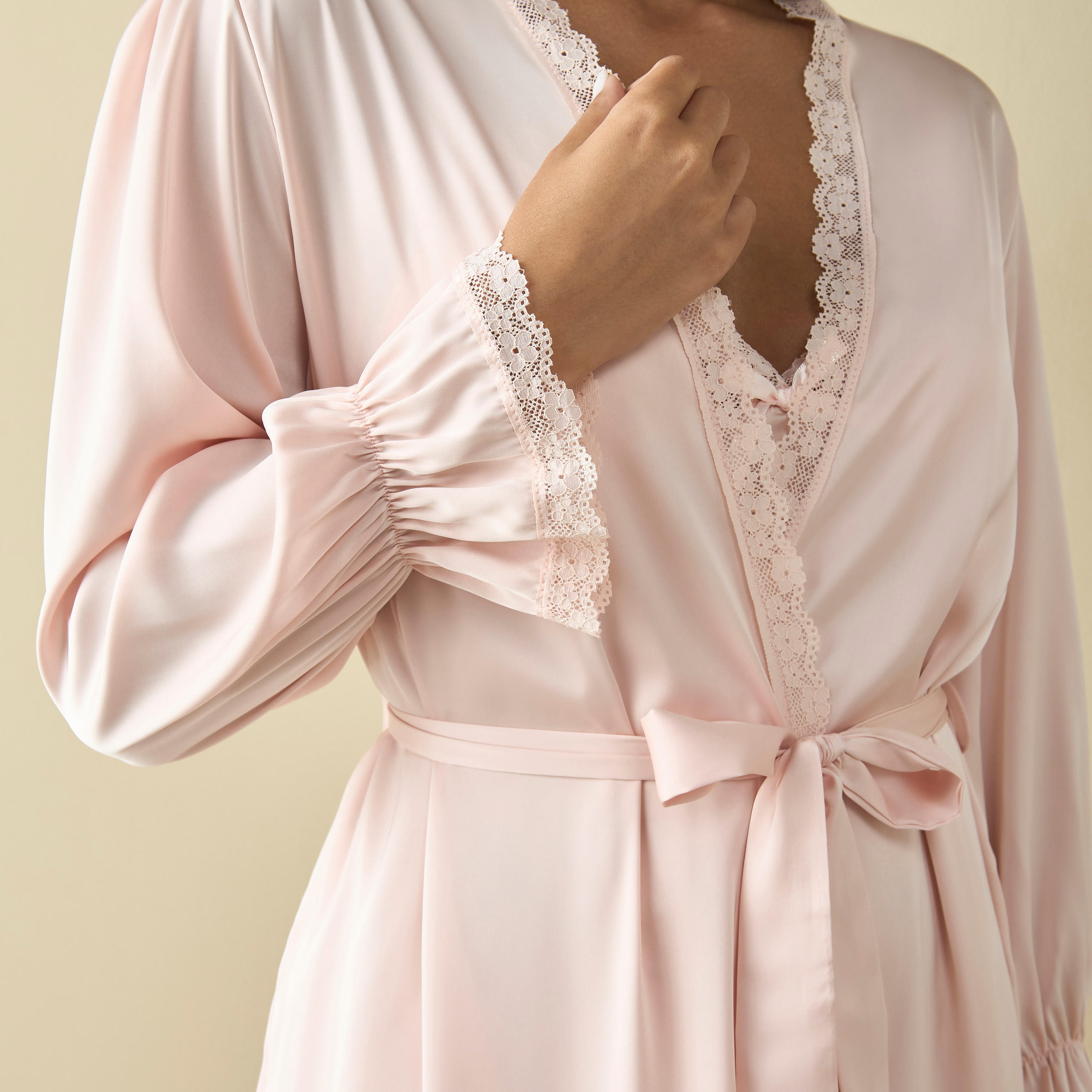 روب بتفاصيل دانتيل مع حزام ربط وفستان سهل الارتداء-women-clothing-nightwear-nighties-image-4