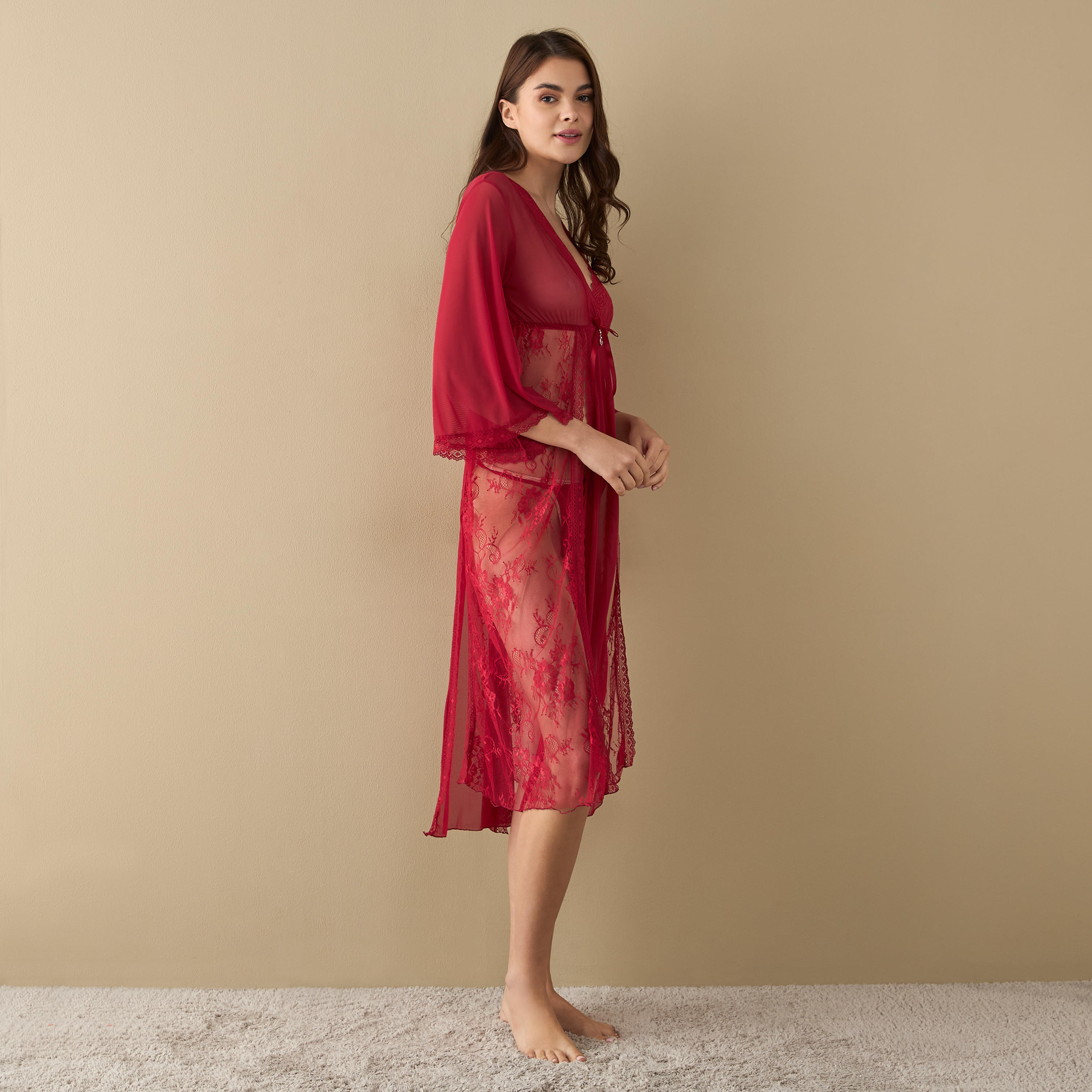 فستان نوم بياقة V وتفاصيل دانتيل مع ثونج-women-clothing-nightwear-nighties-image-2