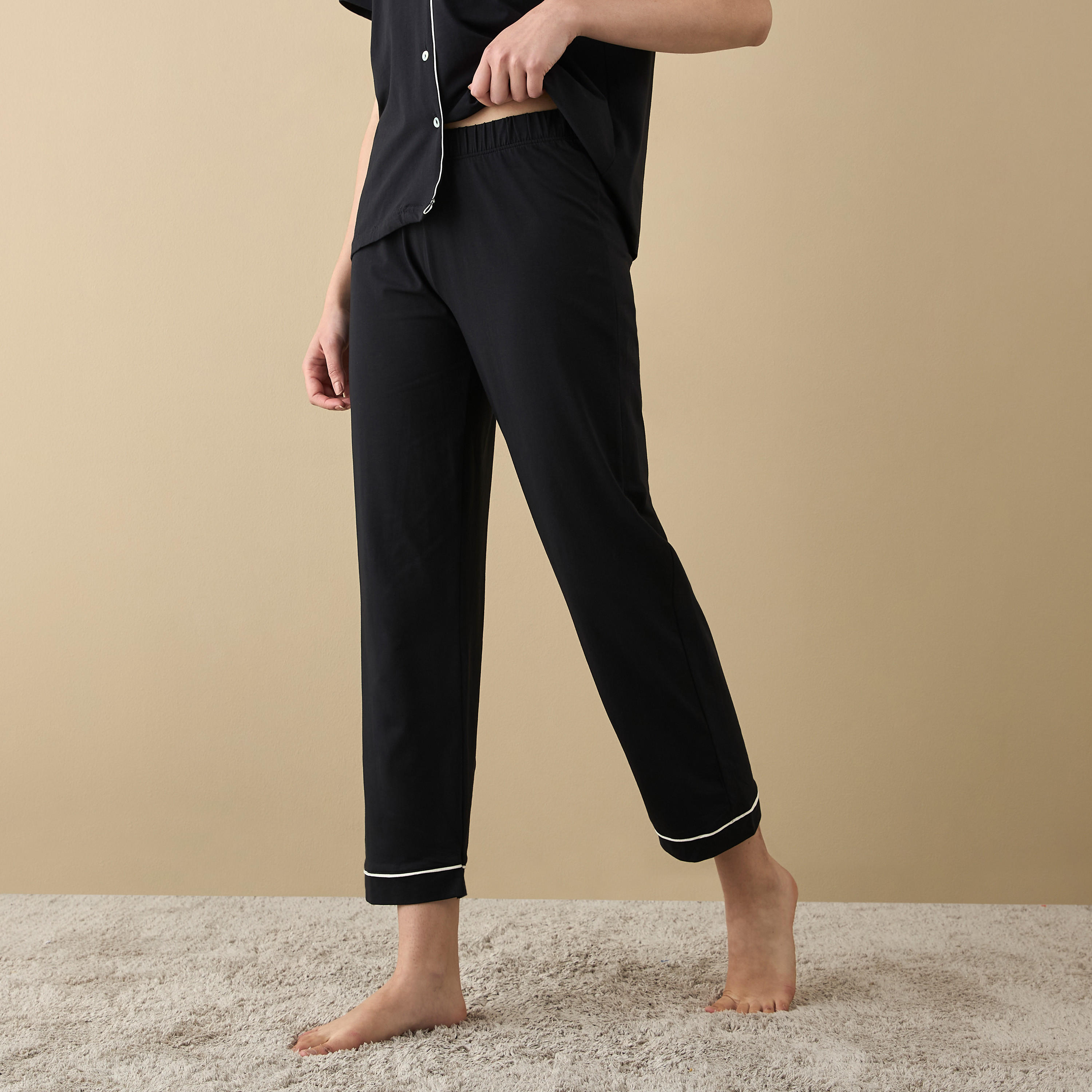 طقم بيجاما وقميص بياقة مطوية مع قناع للعين-women-clothing-nightwear-pyjamas-longsets-image-4