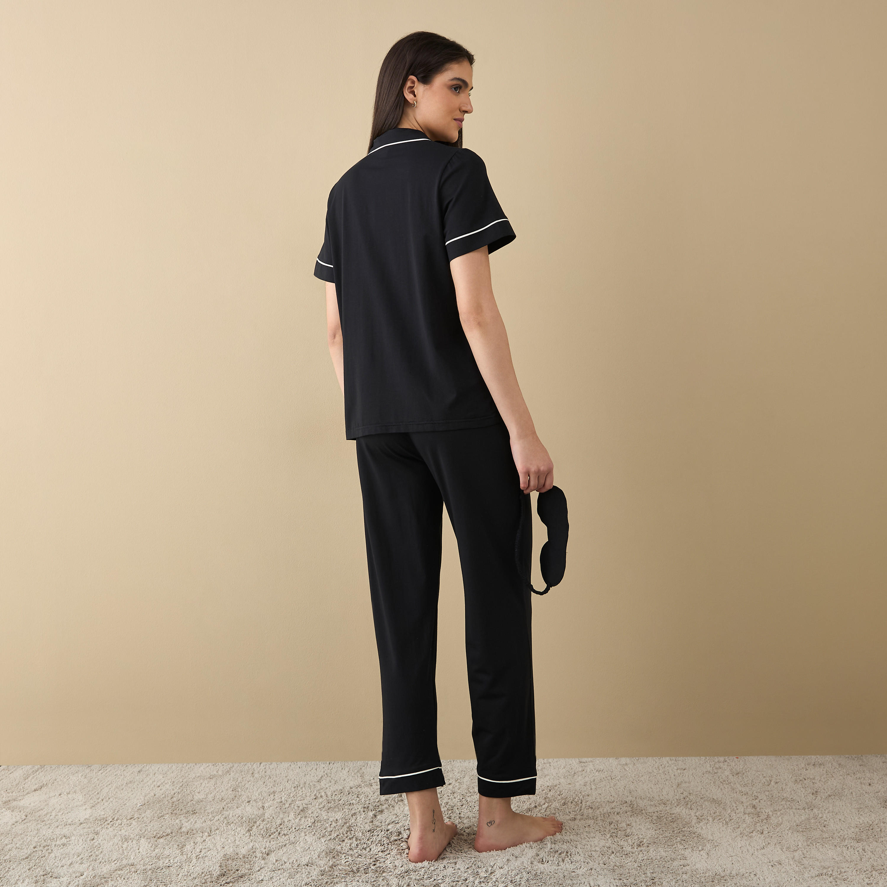 طقم بيجاما وقميص بياقة مطوية مع قناع للعين-women-clothing-nightwear-pyjamas-longsets-image-5