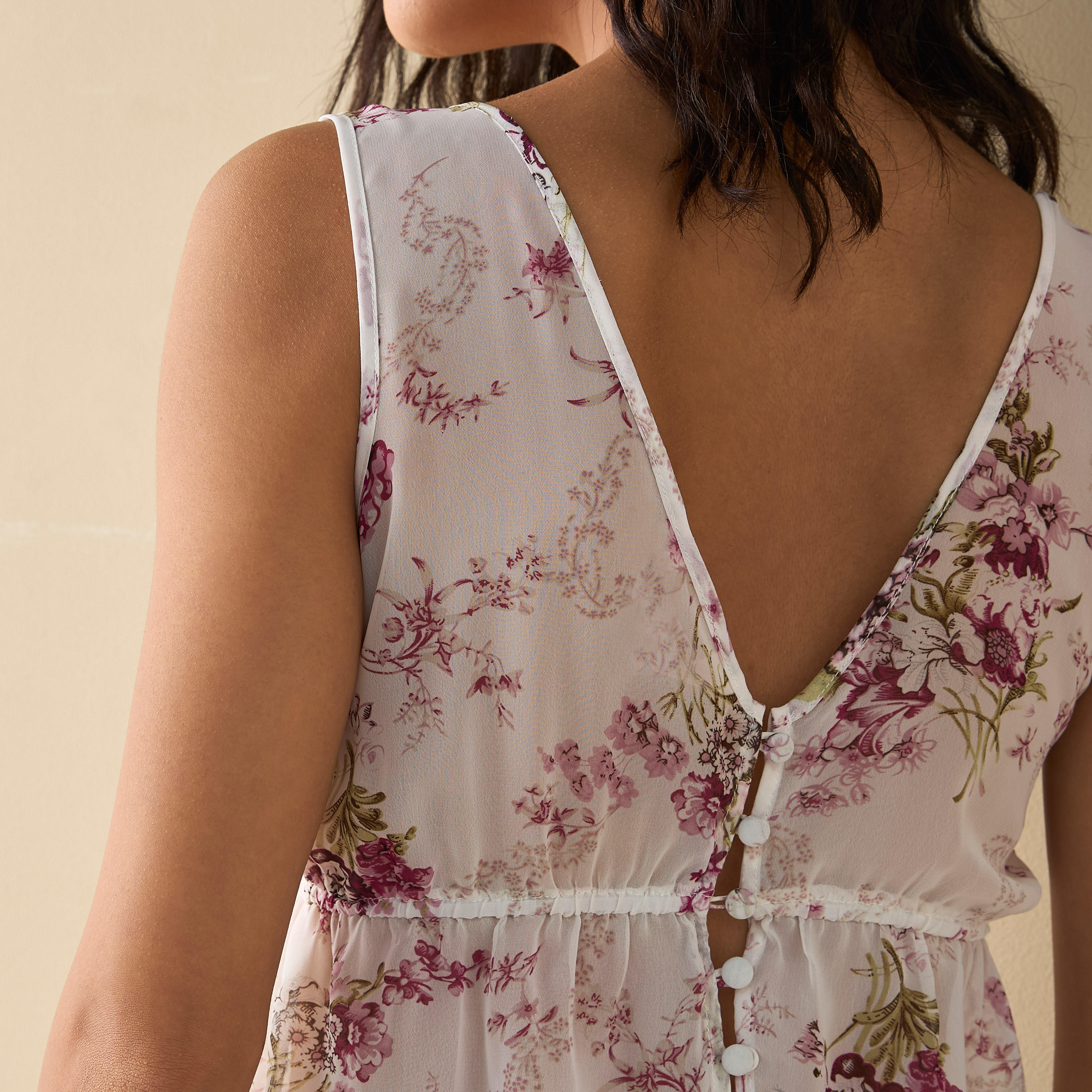 طقم شورت وبلوزة بدون أكمام بطبعات زهرية-women-clothing-nightwear-pyjamas-shortsets-image-6