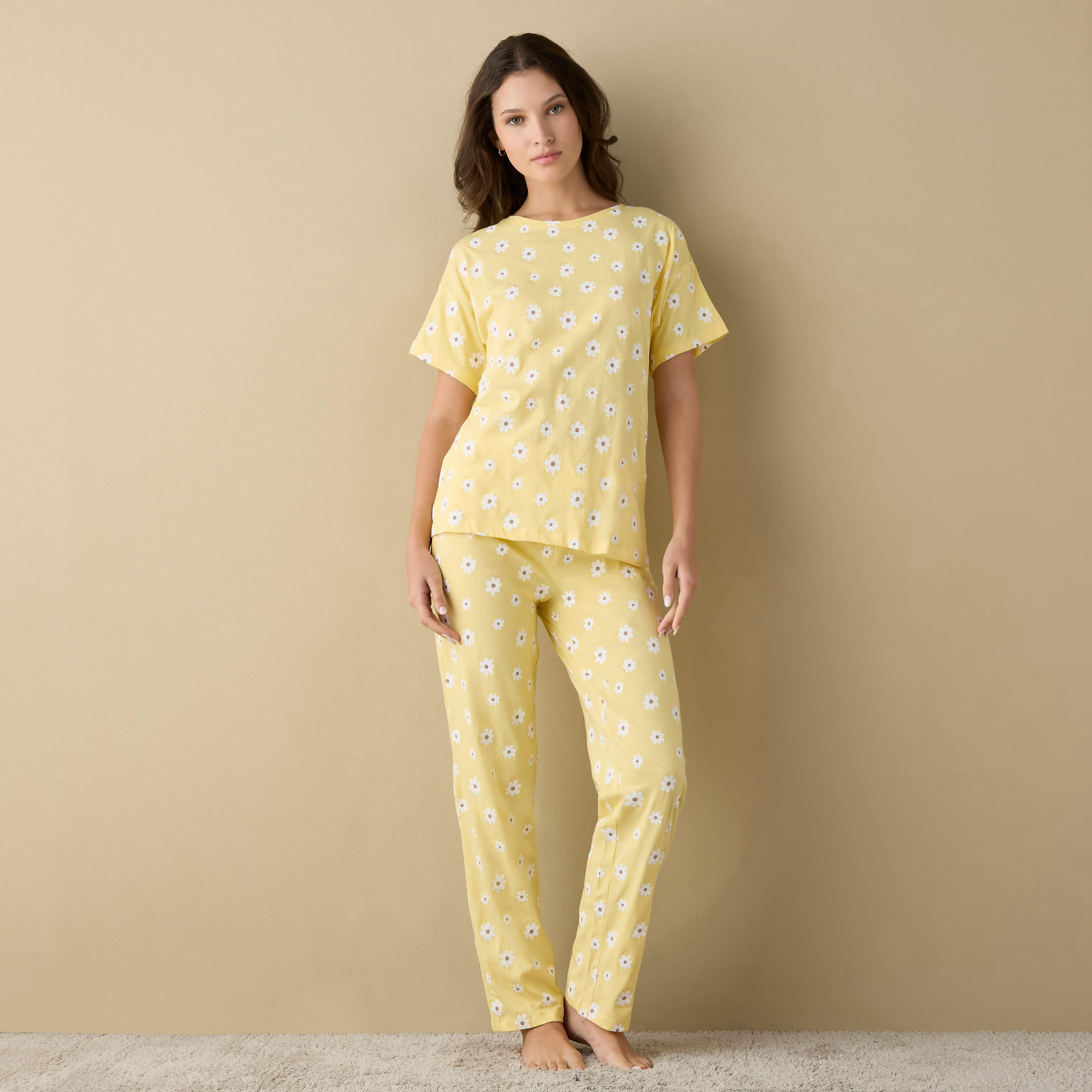 طقم بنطلون بيجاما وتيشيرت بطبعات أزهار-women-clothing-nightwear-pyjamas-longsets-image-1