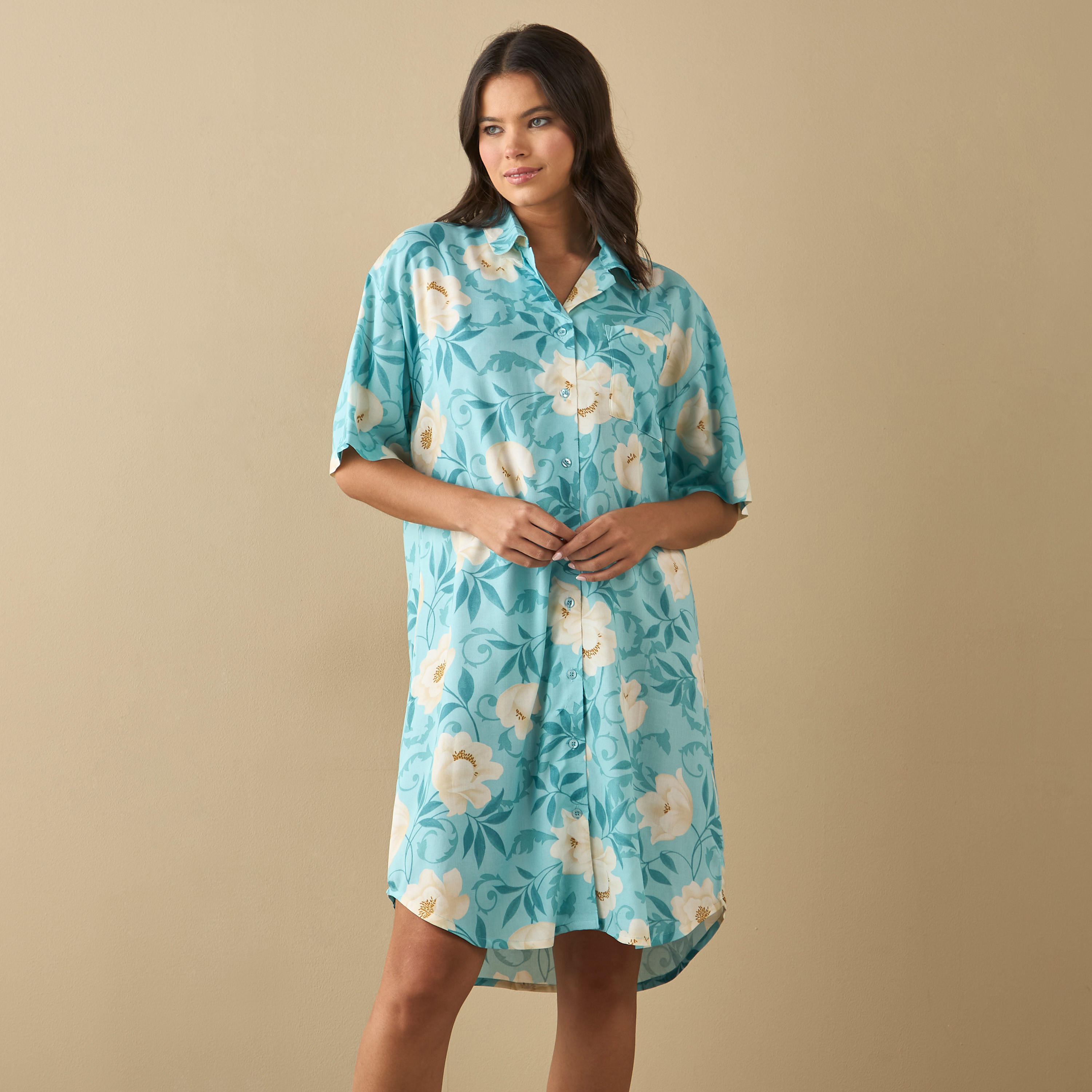 قميص نوم بطبعات أزهار وأكمام قصيرة-women-clothing-nightwear-nighties-image-5
