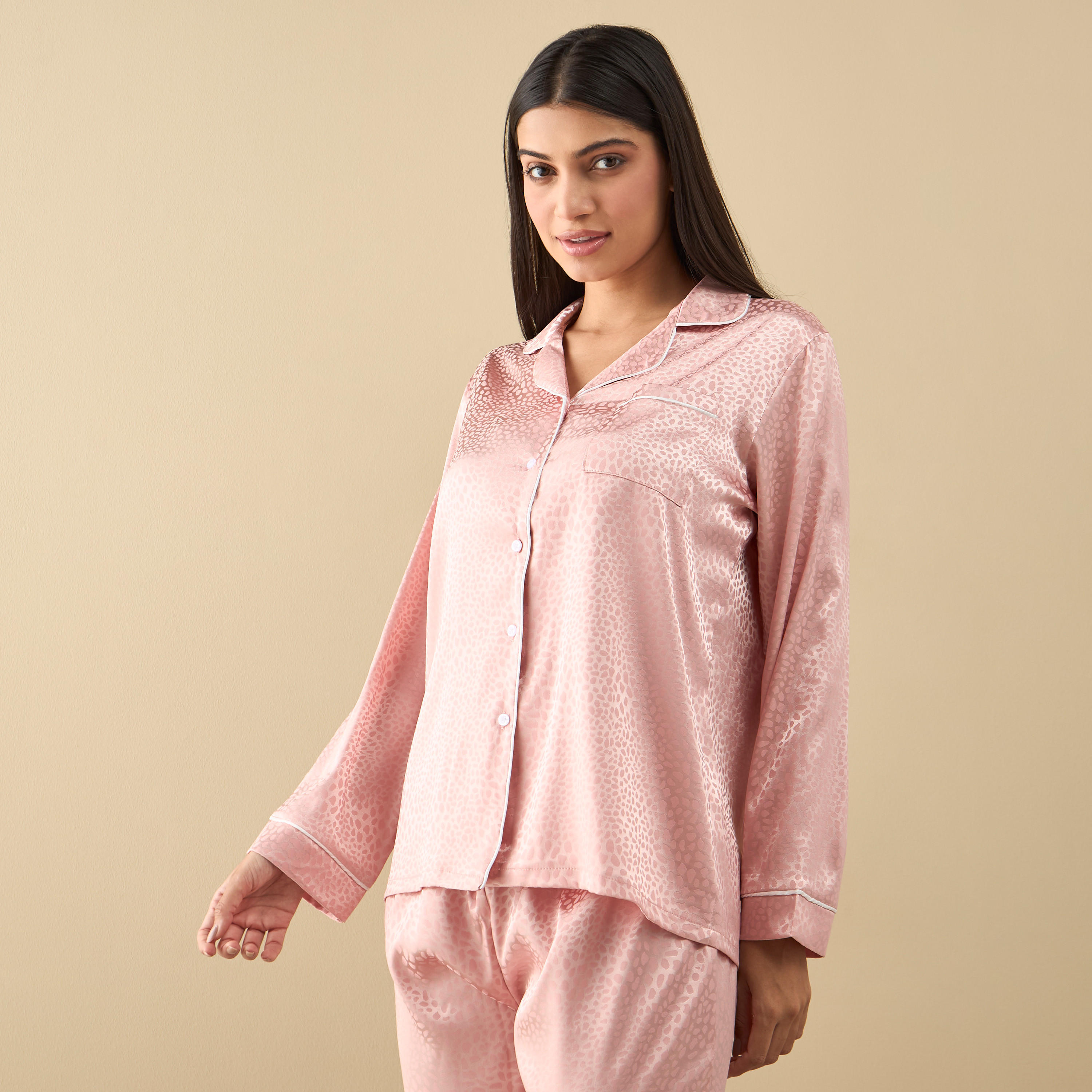 طقم بنطلون بيجاما مطاطي وقميص بأكمام طويلة وطبعات-women-clothing-nightwear-pyjamas-longsets-image-2