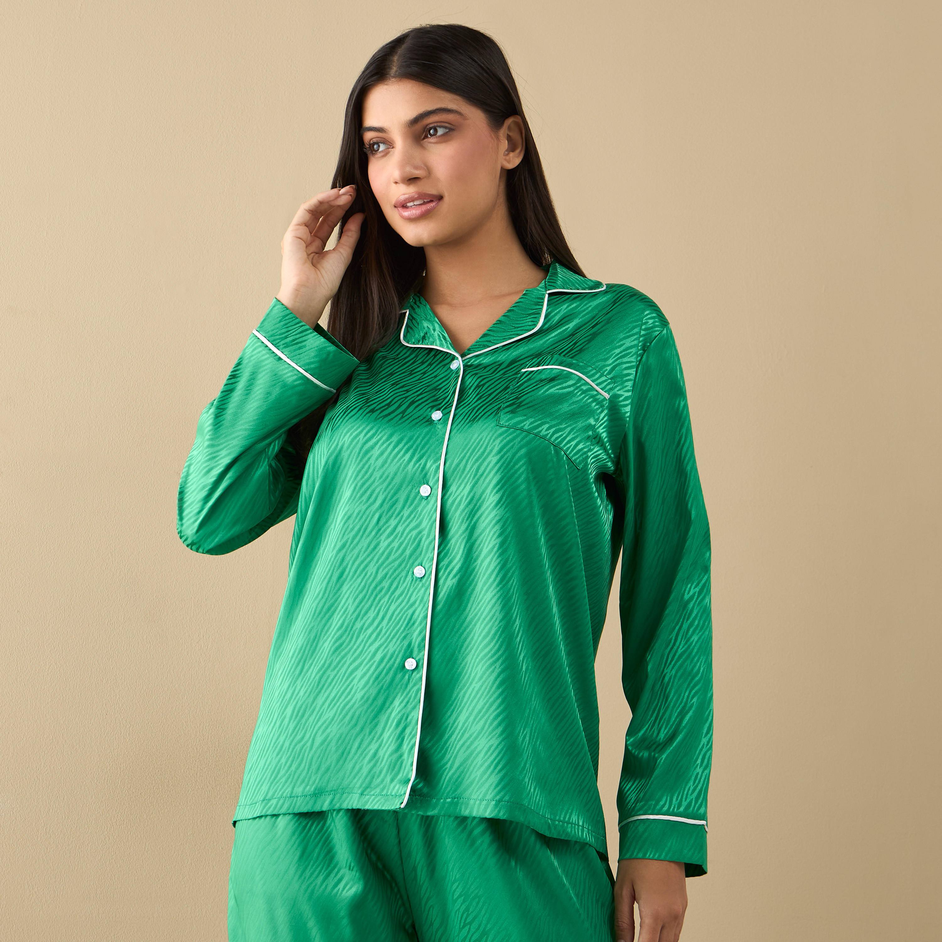 طقم بنطلون بيجاما مطاطي وقميص بأكمام طويلة وطبعات-women-clothing-nightwear-pyjamas-longsets-image-2