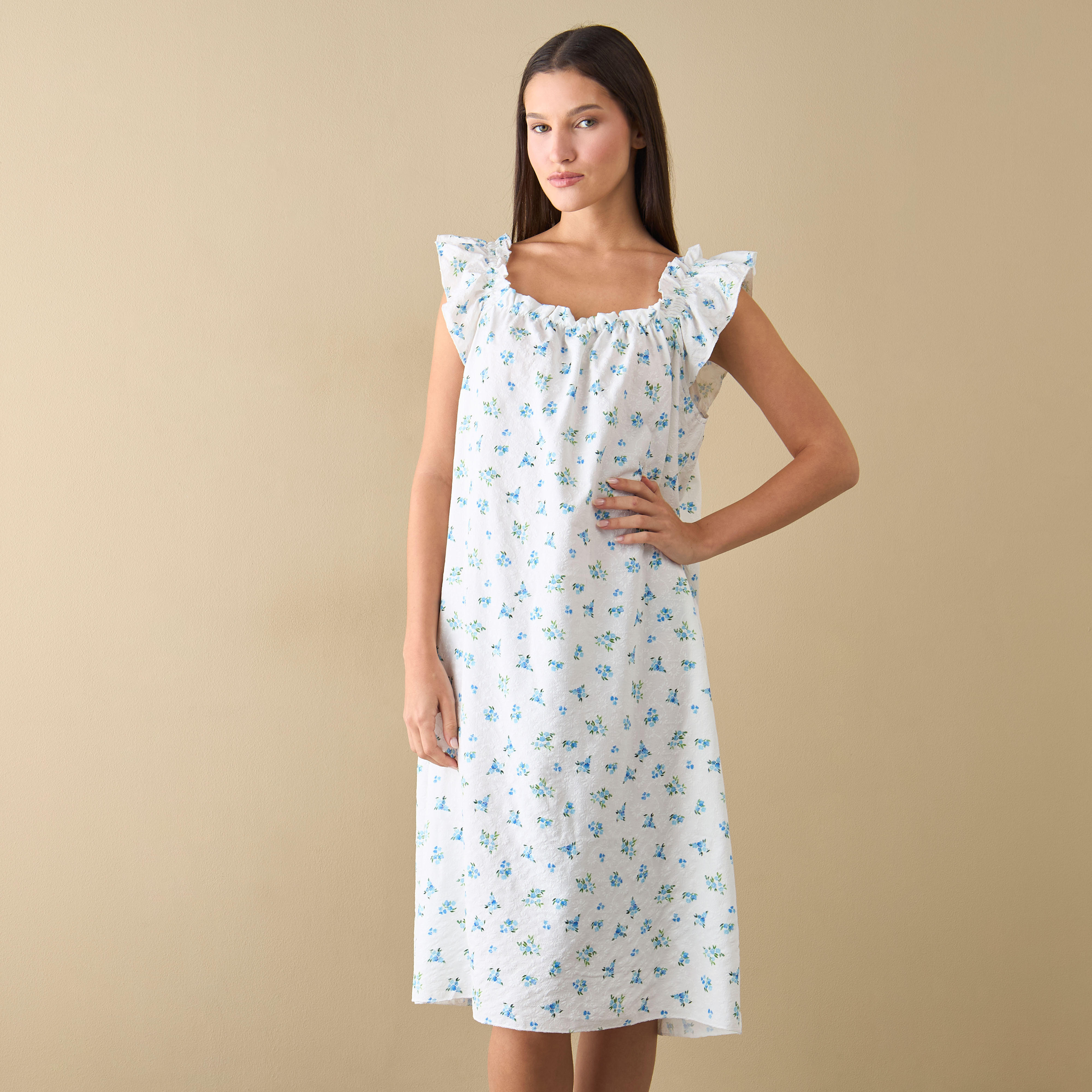 قميص نوم بطبعات زهور مع تفاصيل كشكش-women-clothing-nightwear-nighties-image-1