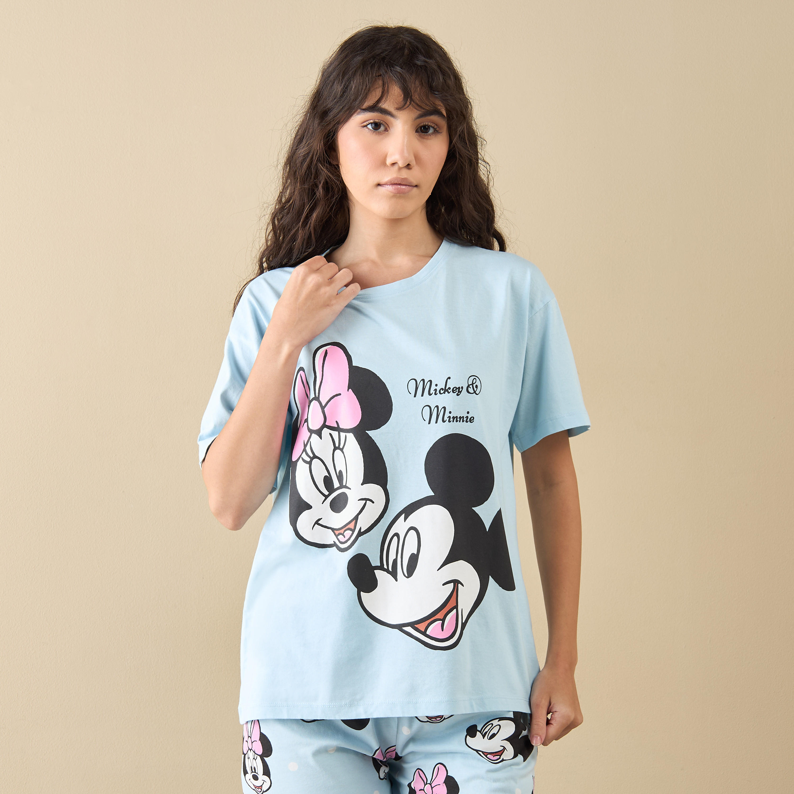 طقم بنطلون بيجاما وتيشيرت بطبعات ميكي وميني ماوس-women-clothing-nightwear-pyjamas-longsets-image-2