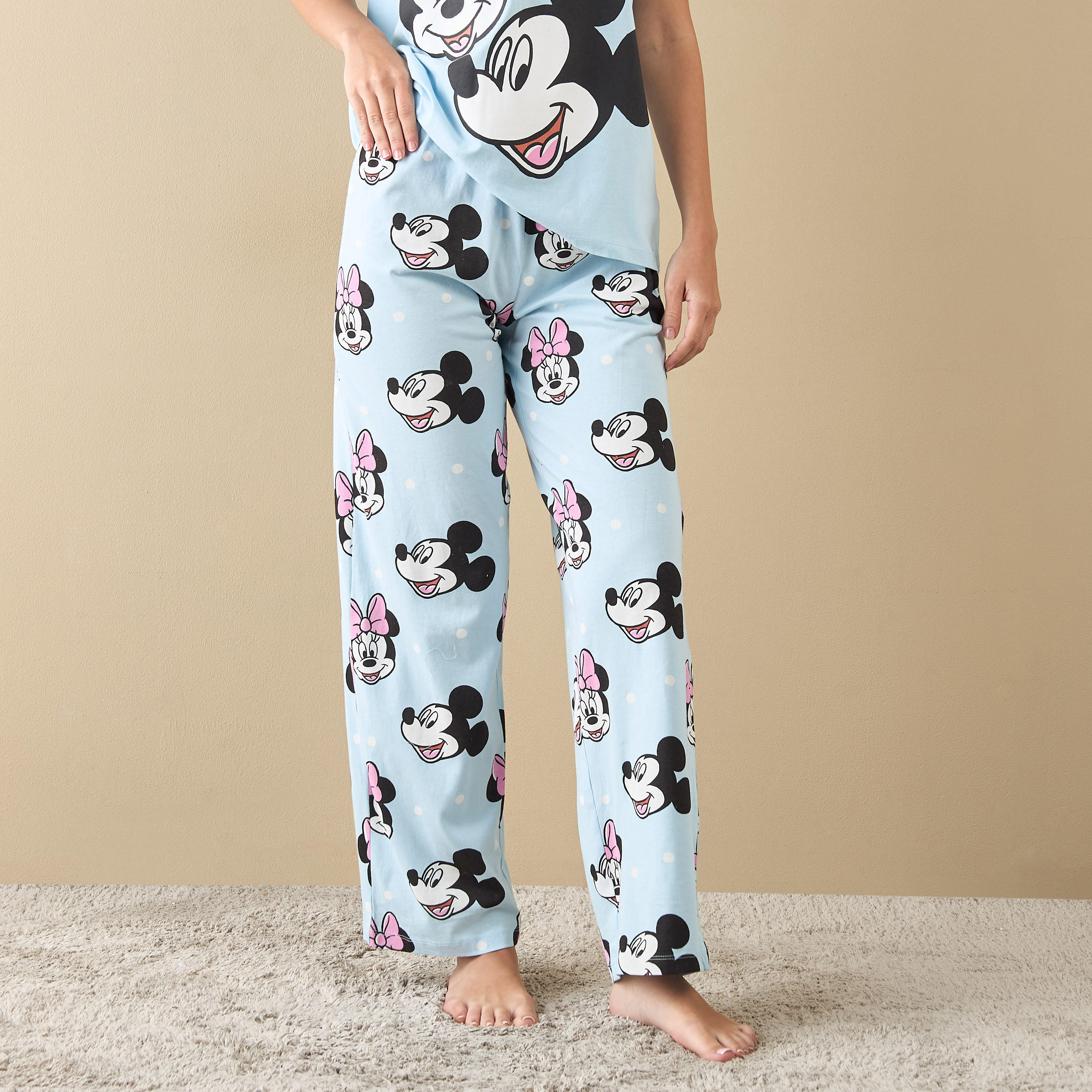 طقم بنطلون بيجاما وتيشيرت بطبعات ميكي وميني ماوس-women-clothing-nightwear-pyjamas-longsets-image-4