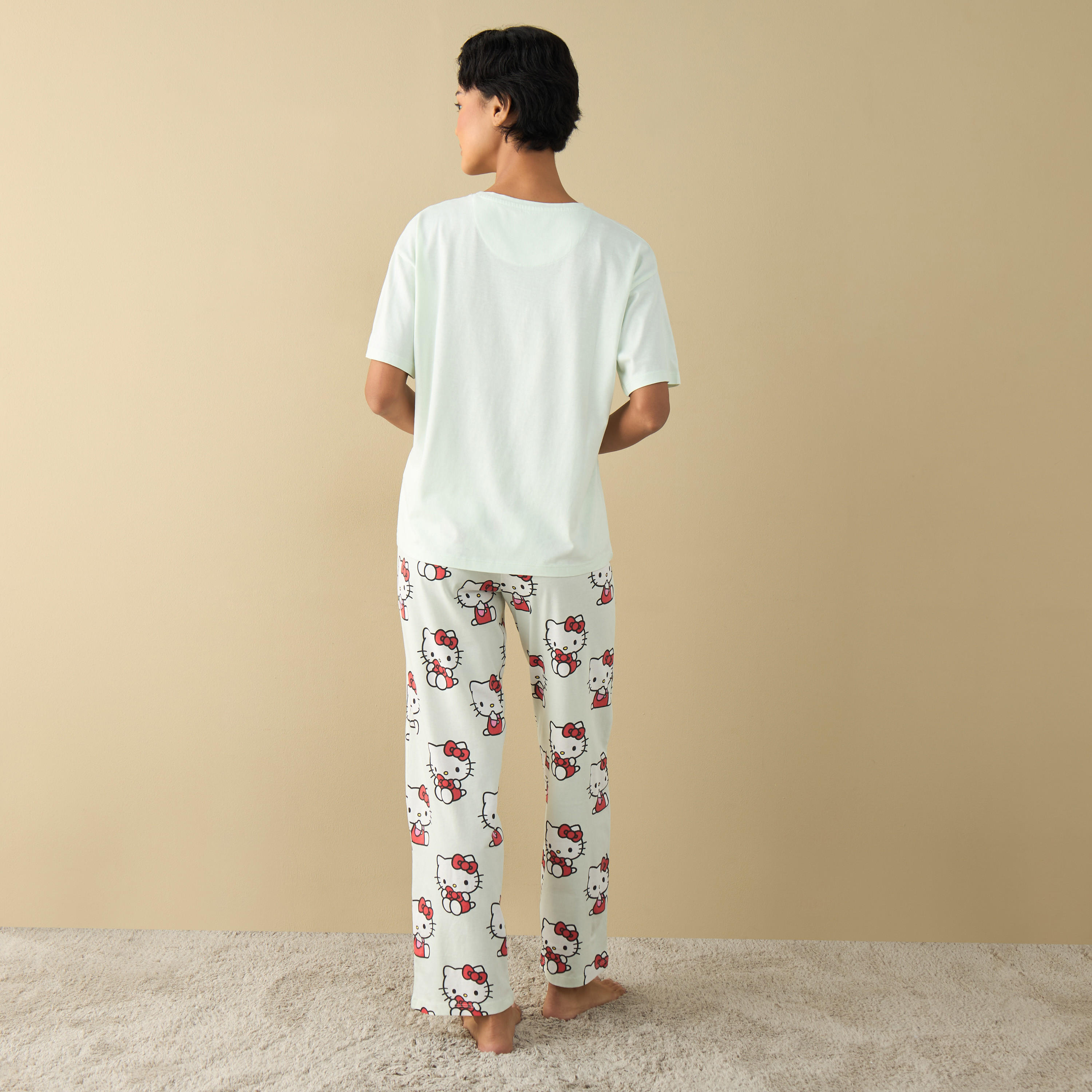 طقم بنطلون بيجاما وتيشيرت بطبعات هالو كيتي-women-clothing-nightwear-pyjamas-longsets-image-2