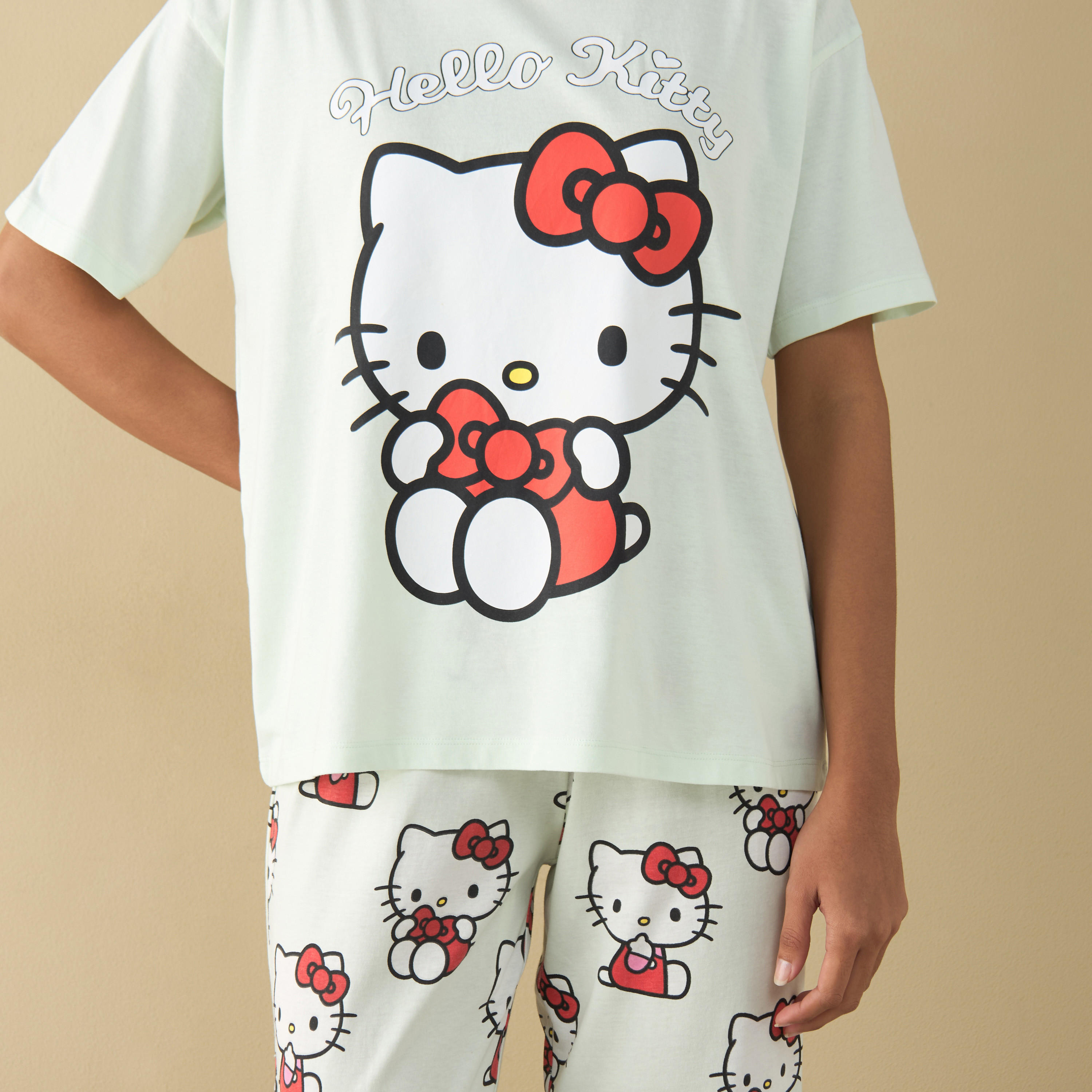 طقم بنطلون بيجاما وتيشيرت بطبعات هالو كيتي-women-clothing-nightwear-pyjamas-longsets-image-1