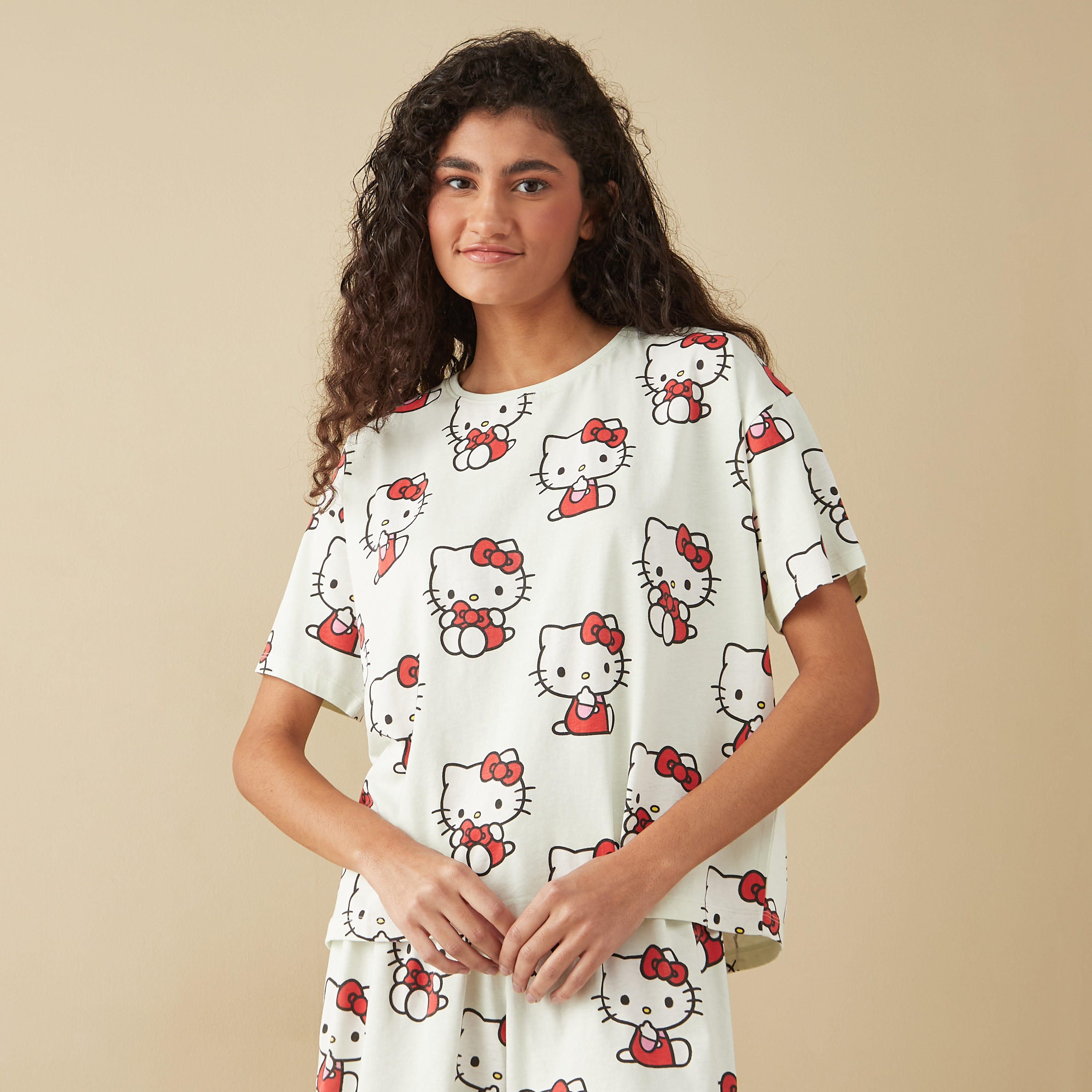 Hello Kitty Print T-shirt and Shorts Set-women-clothing-nightwear-pyjamas-shortsets-image-2