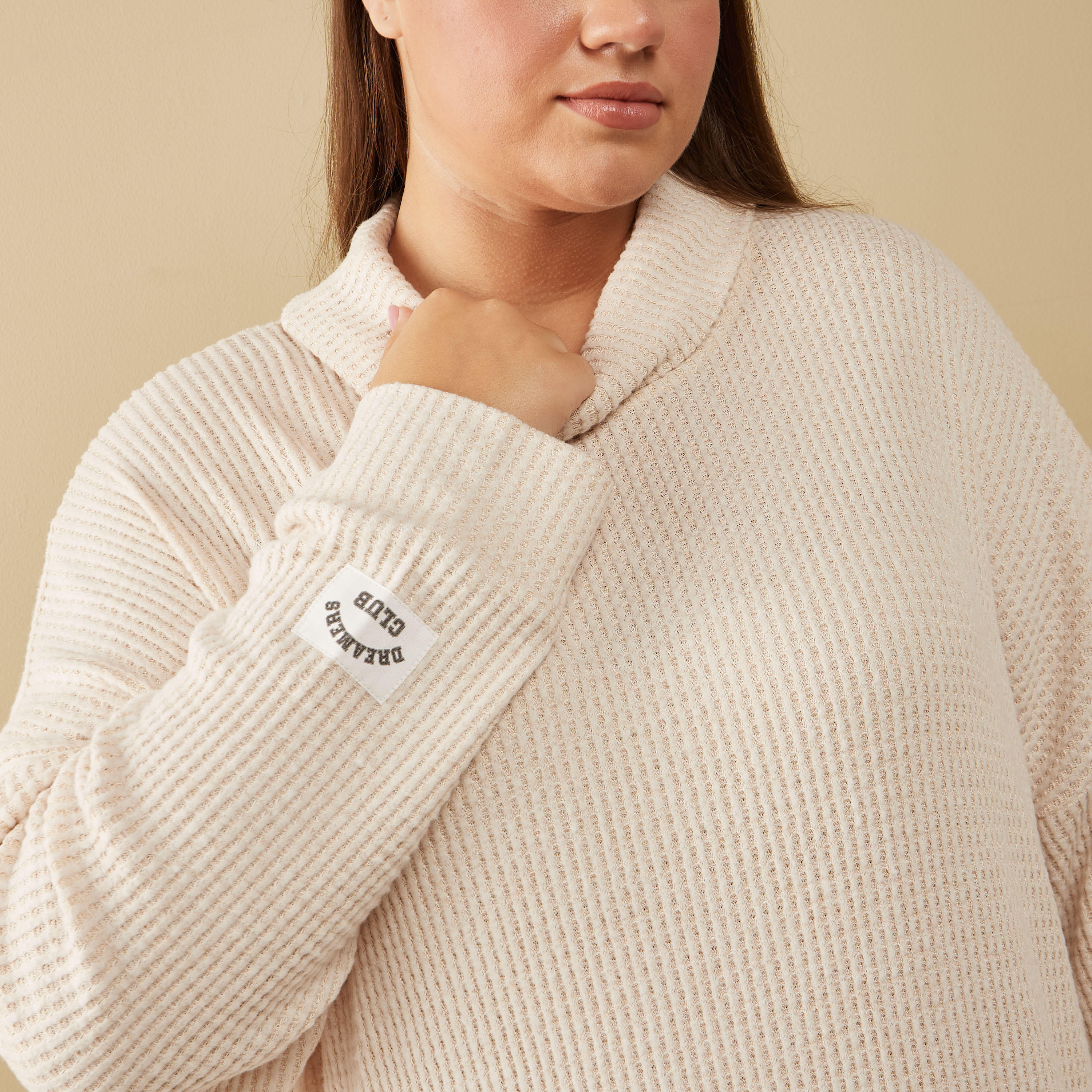 فستان وافل بارز الملمس بياقة منسدلة وأكمام طويلة-women-clothing-nightwear-nighties-image-4