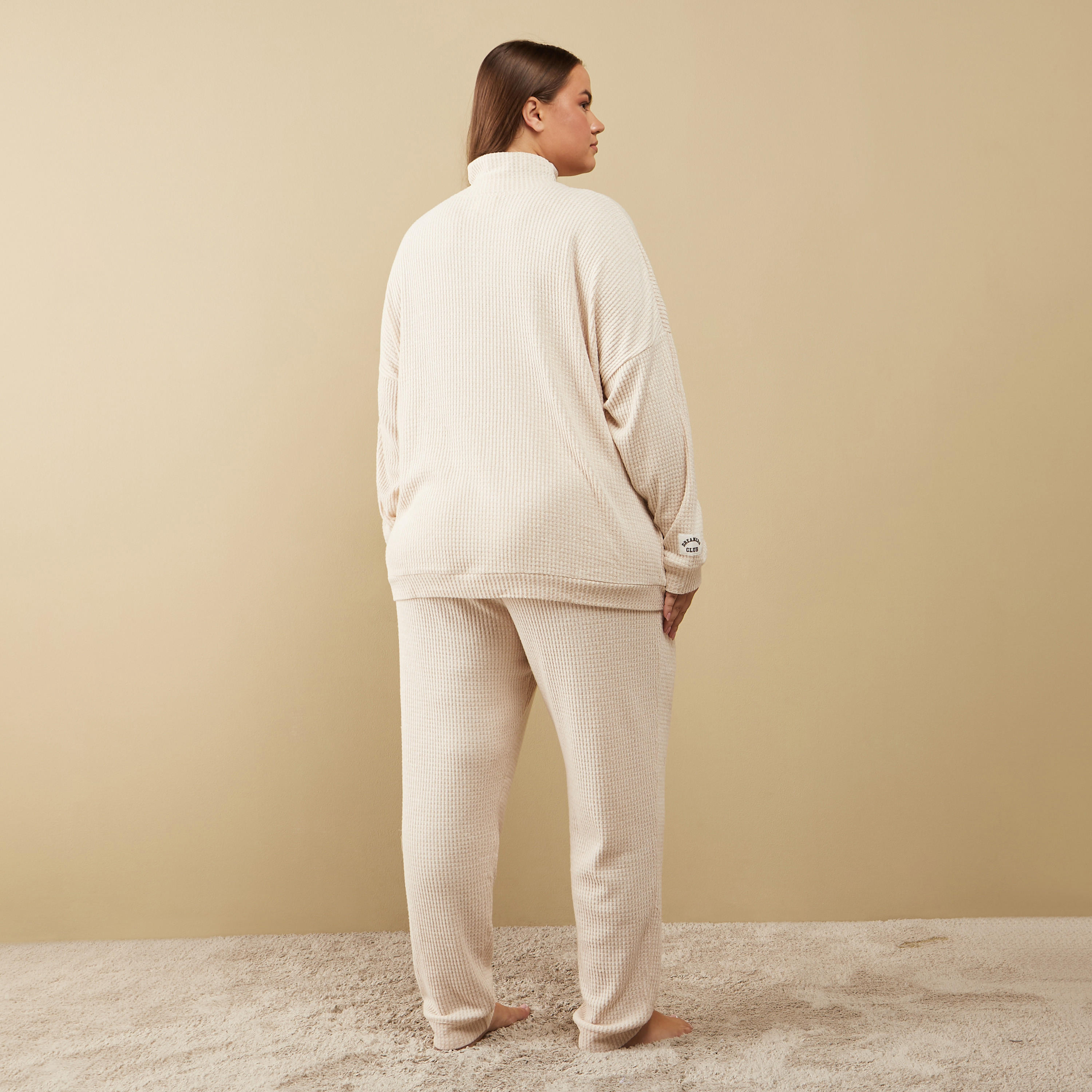 طقم بيجاما وتيشيرت بياقة مستديرة وافل بارز الملمس-women-clothing-nightwear-pyjamas-longsets-image-4