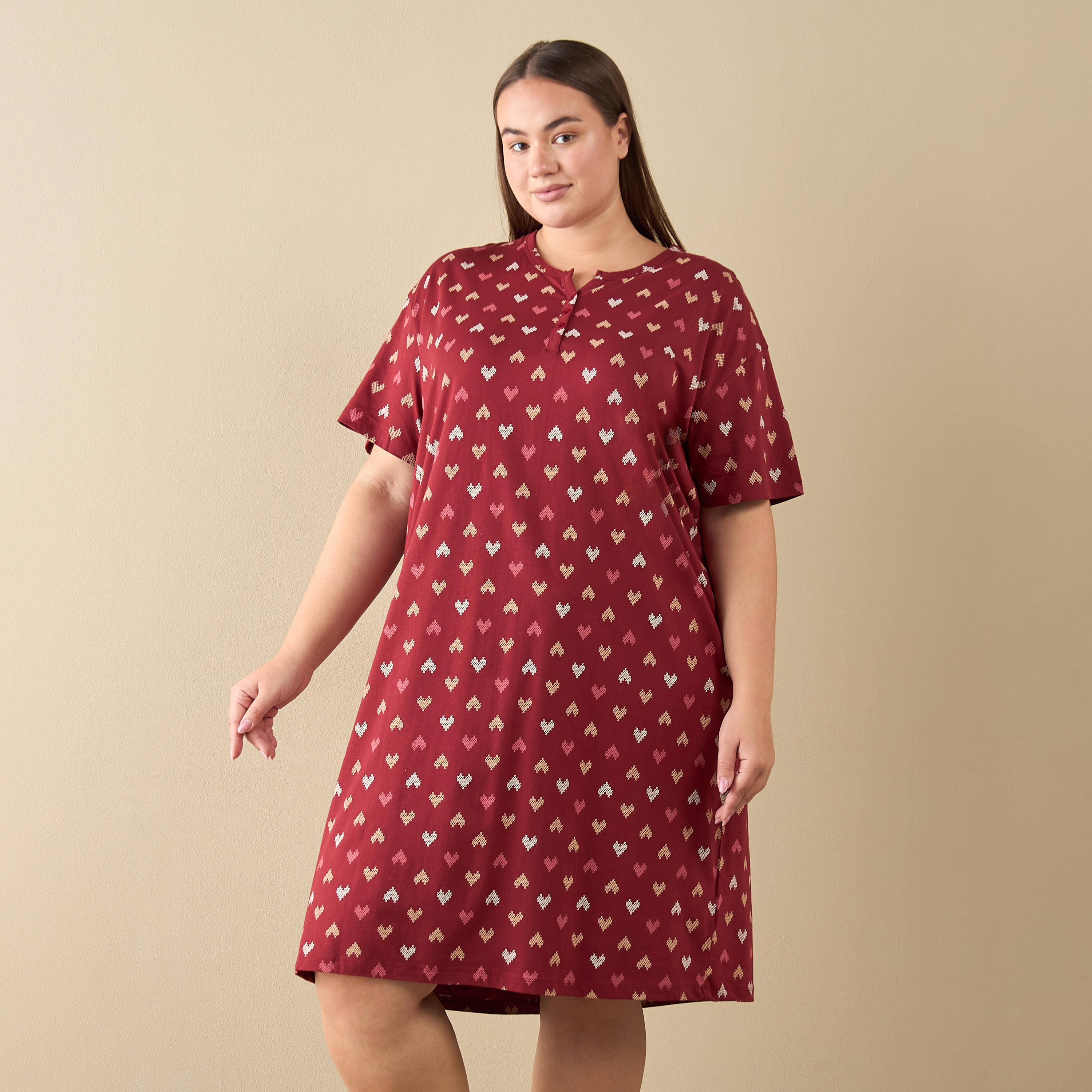 قميص نوم بأكمام قصيرة وطبعات قلب-women-clothing-nightwear-nighties-image-1