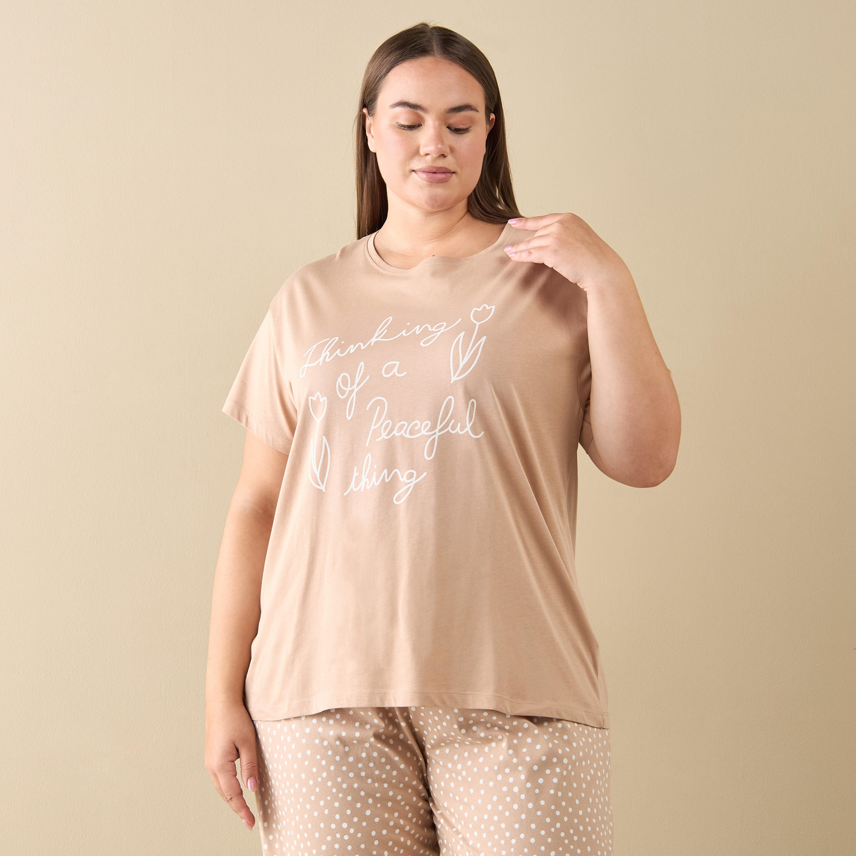 طقم بنطلون بيجاما وتيشيرت بطبعات شعار-women-clothing-nightwear-pyjamas-longsets-image-4