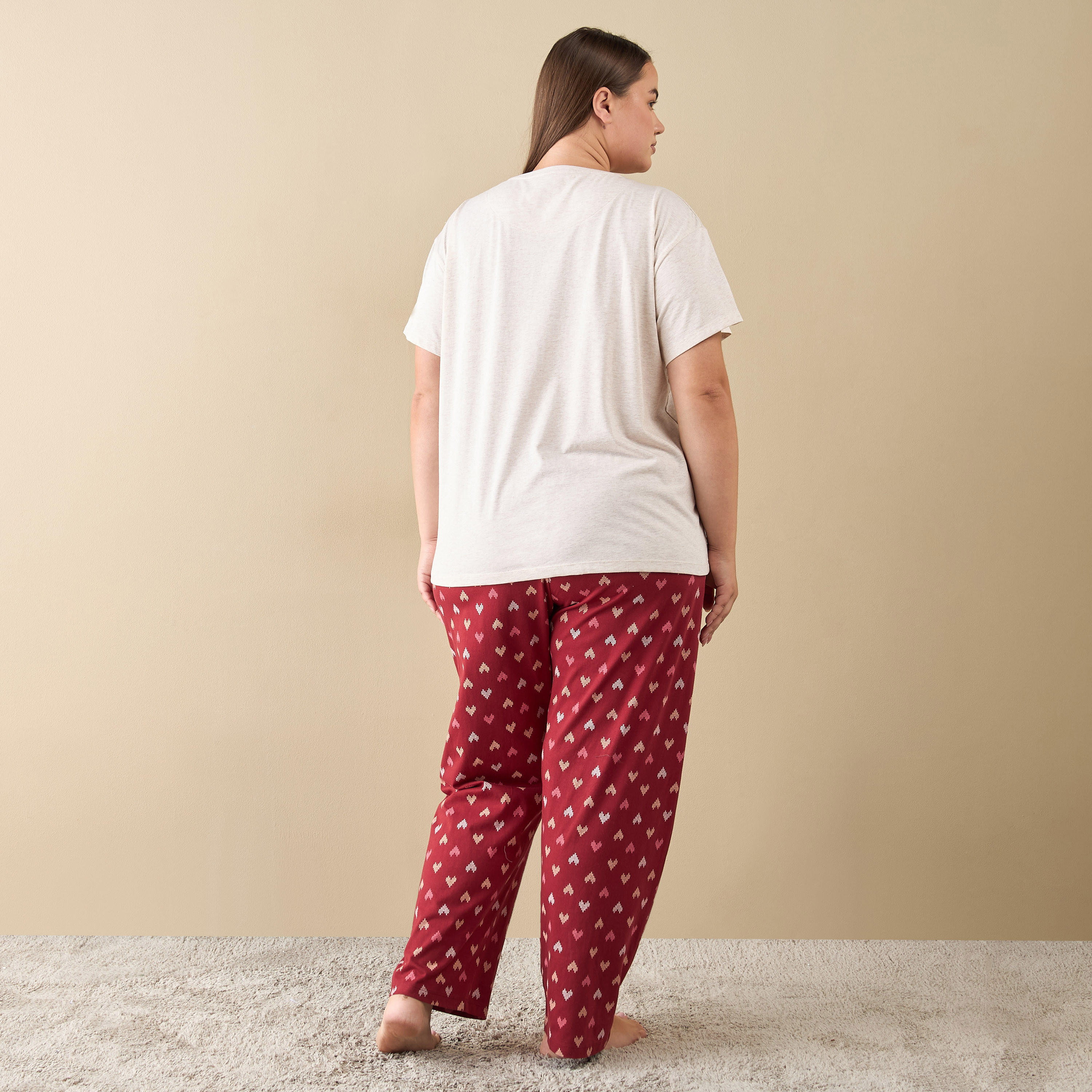 طقم بنطلون بيجاما وتيشيرت بطبعات قلب-women-clothing-nightwear-pyjamas-longsets-image-4