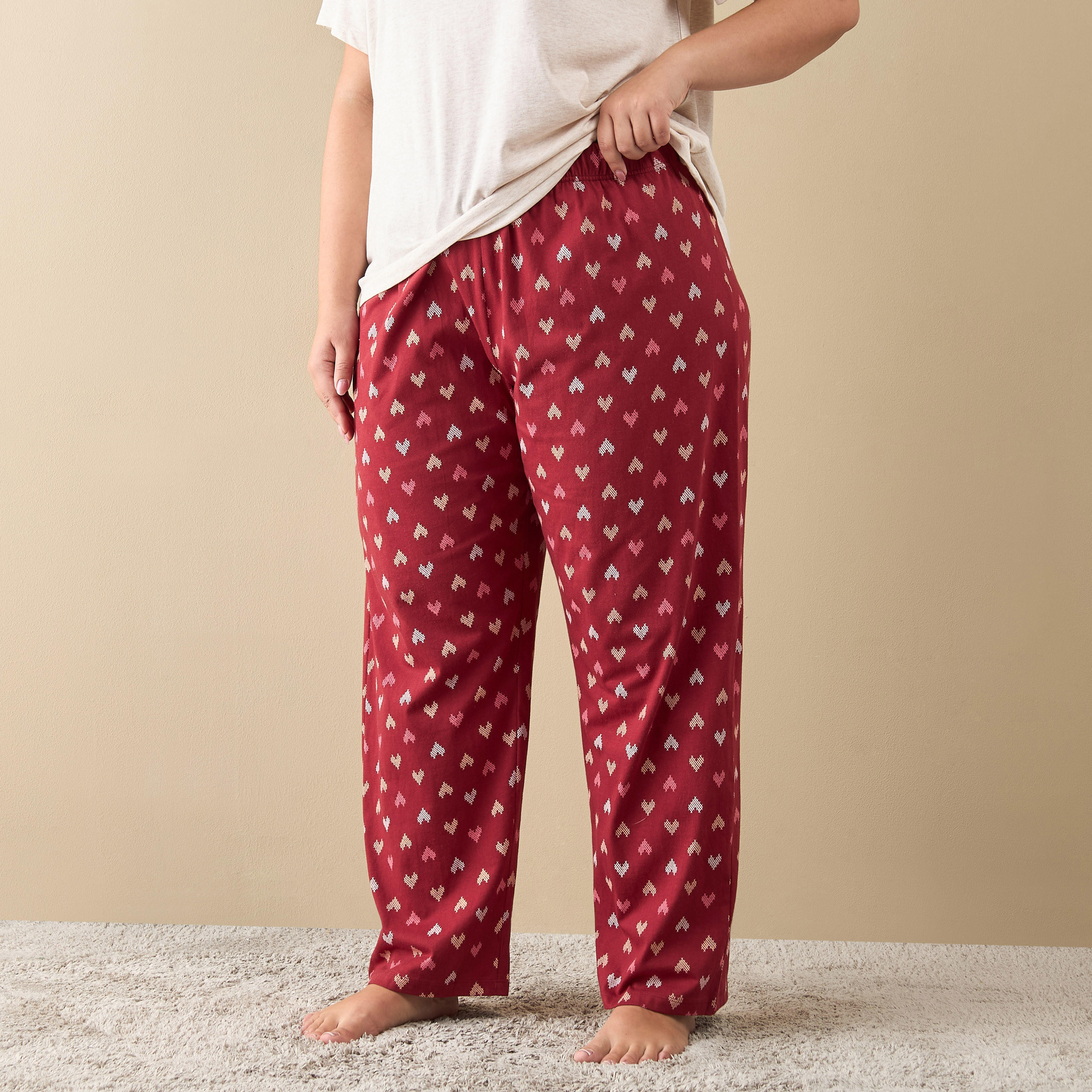 طقم بنطلون بيجاما وتيشيرت بطبعات قلب-women-clothing-nightwear-pyjamas-longsets-image-3