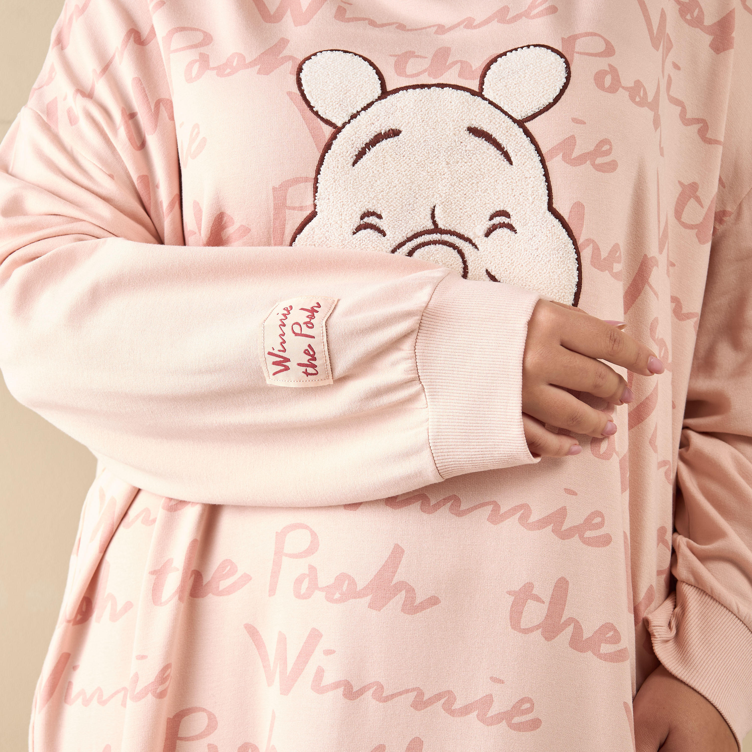 قميص نوم بأكمام طويلة وطبعات ويني ذا بوه-women-clothing-nightwear-nighties-image-5