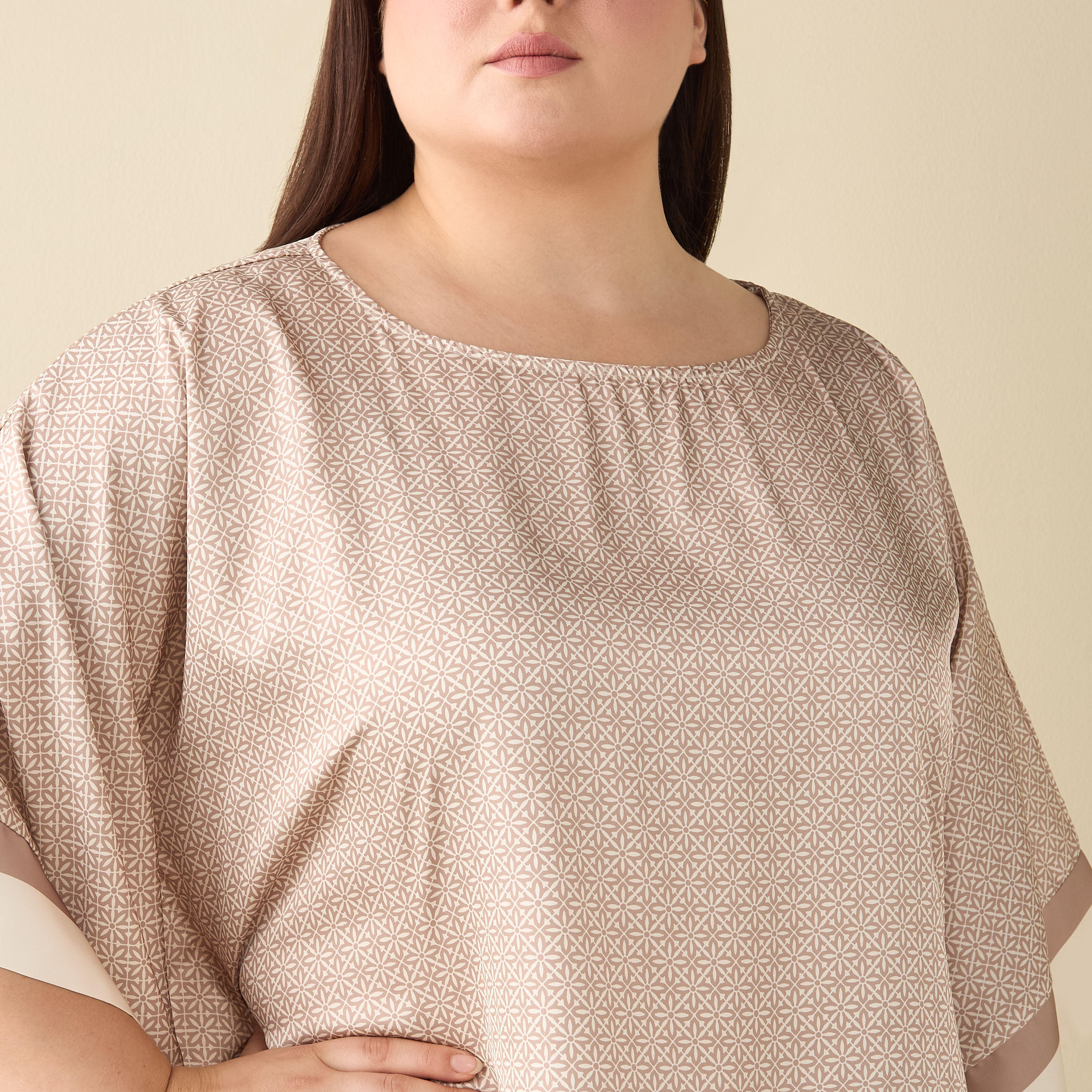 طقم بنطلون بيجاما وبلوزة ساتن قفطان بطبعات-women-clothing-nightwear-pyjamas-longsets-image-1