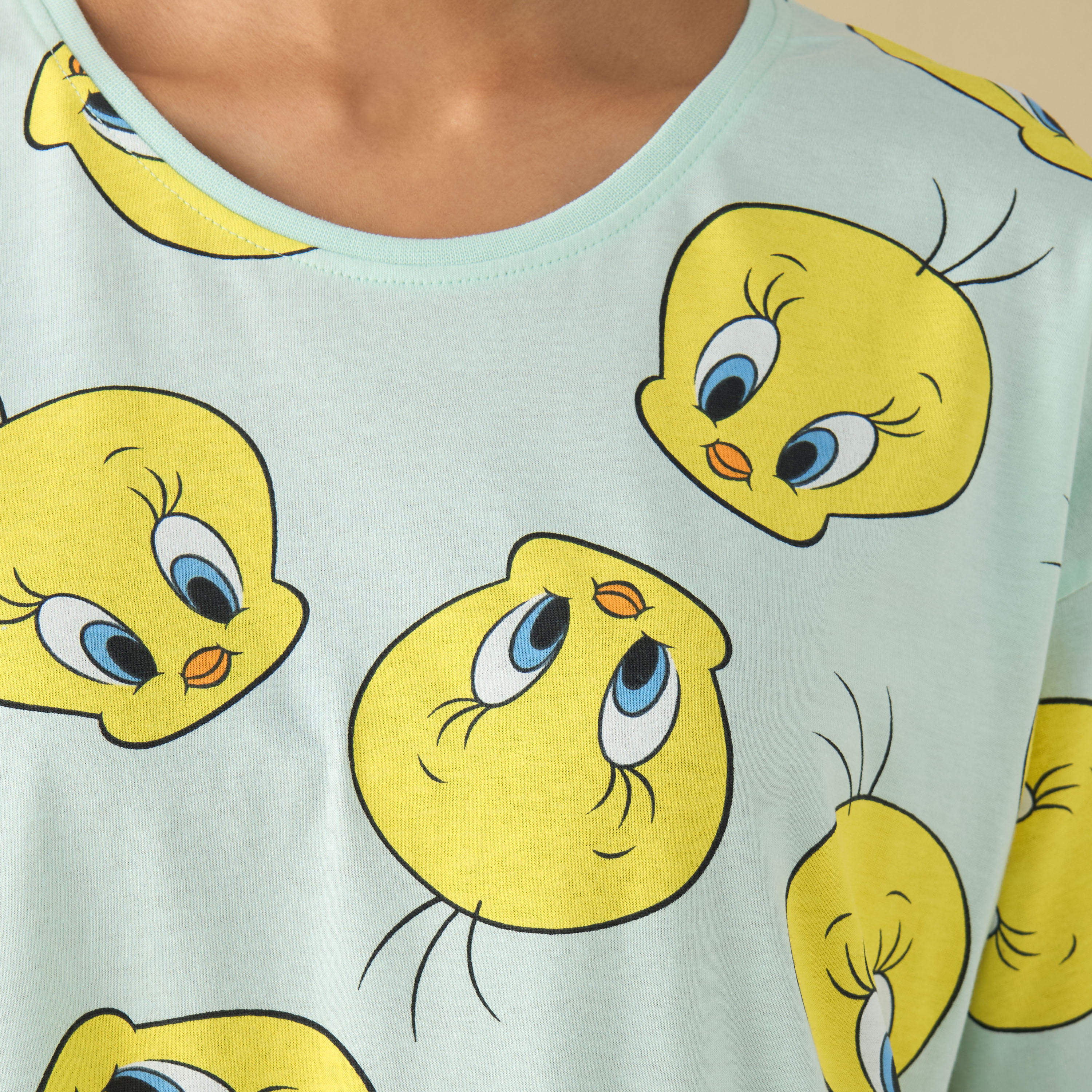 قميص نوم بأكمام قصيرة وطبعات تويتي-women-clothing-nightwear-nighties-image-4