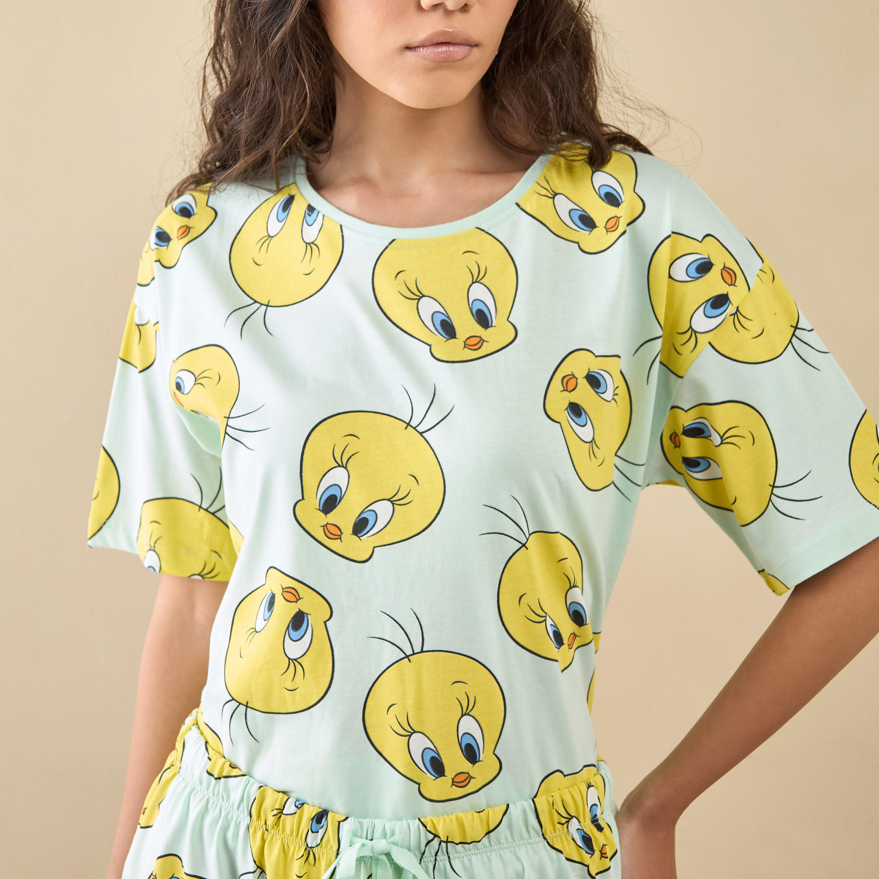 All-Over Tweety Print T-shirt and Shorts Set-women-clothing-nightwear-pyjamas-shortsets-image-5